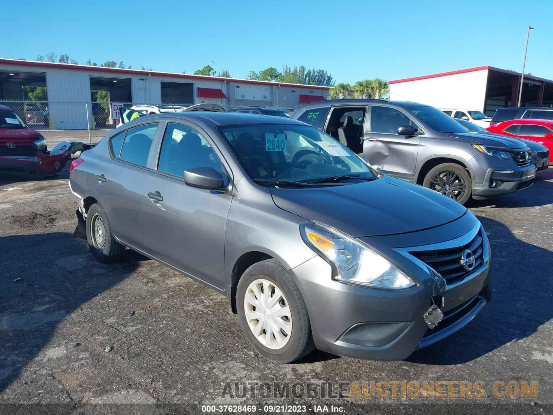 3N1CN7AP5JL863063 NISSAN VERSA 2018