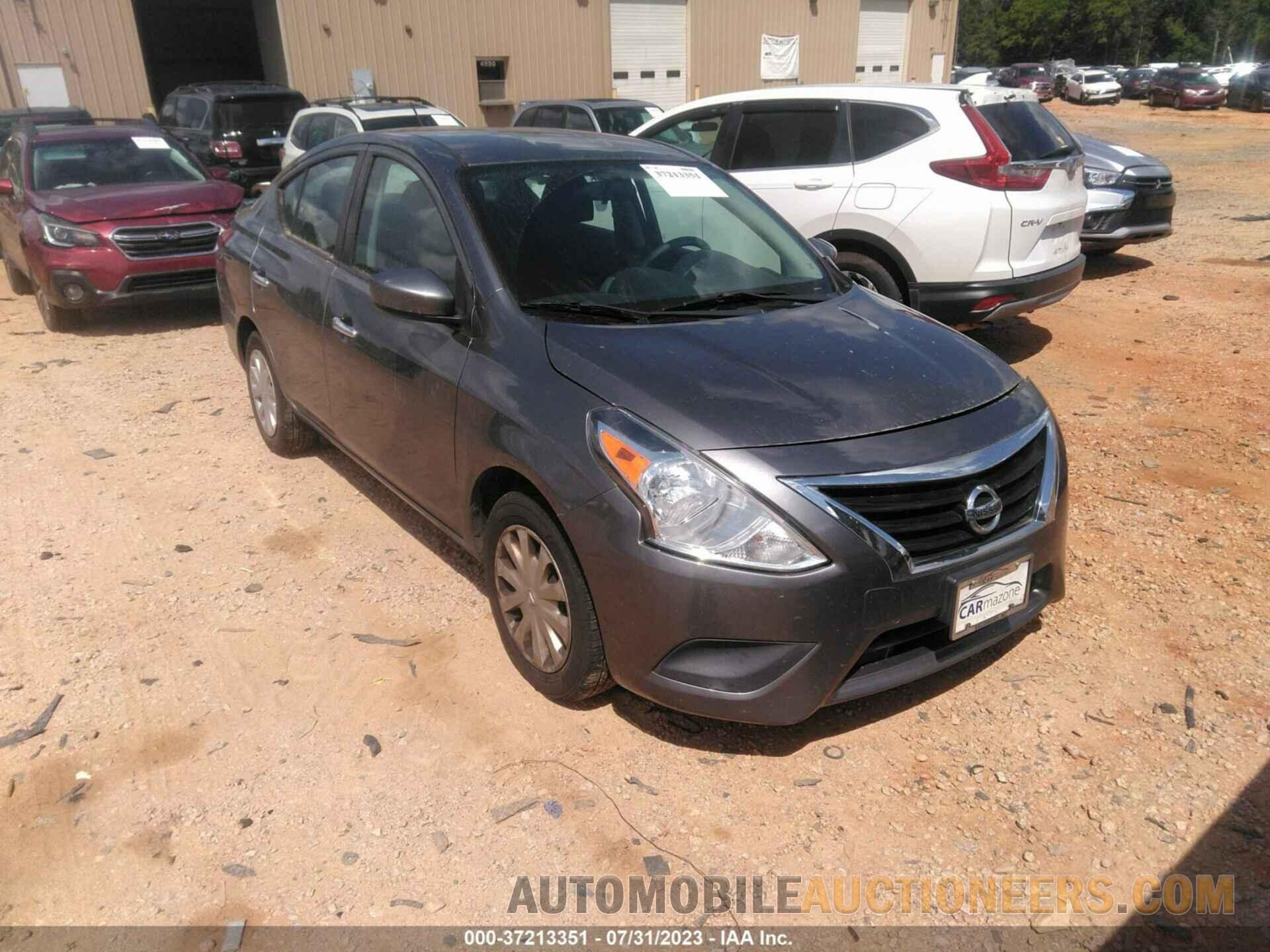 3N1CN7AP5JL873009 NISSAN VERSA SEDAN 2018