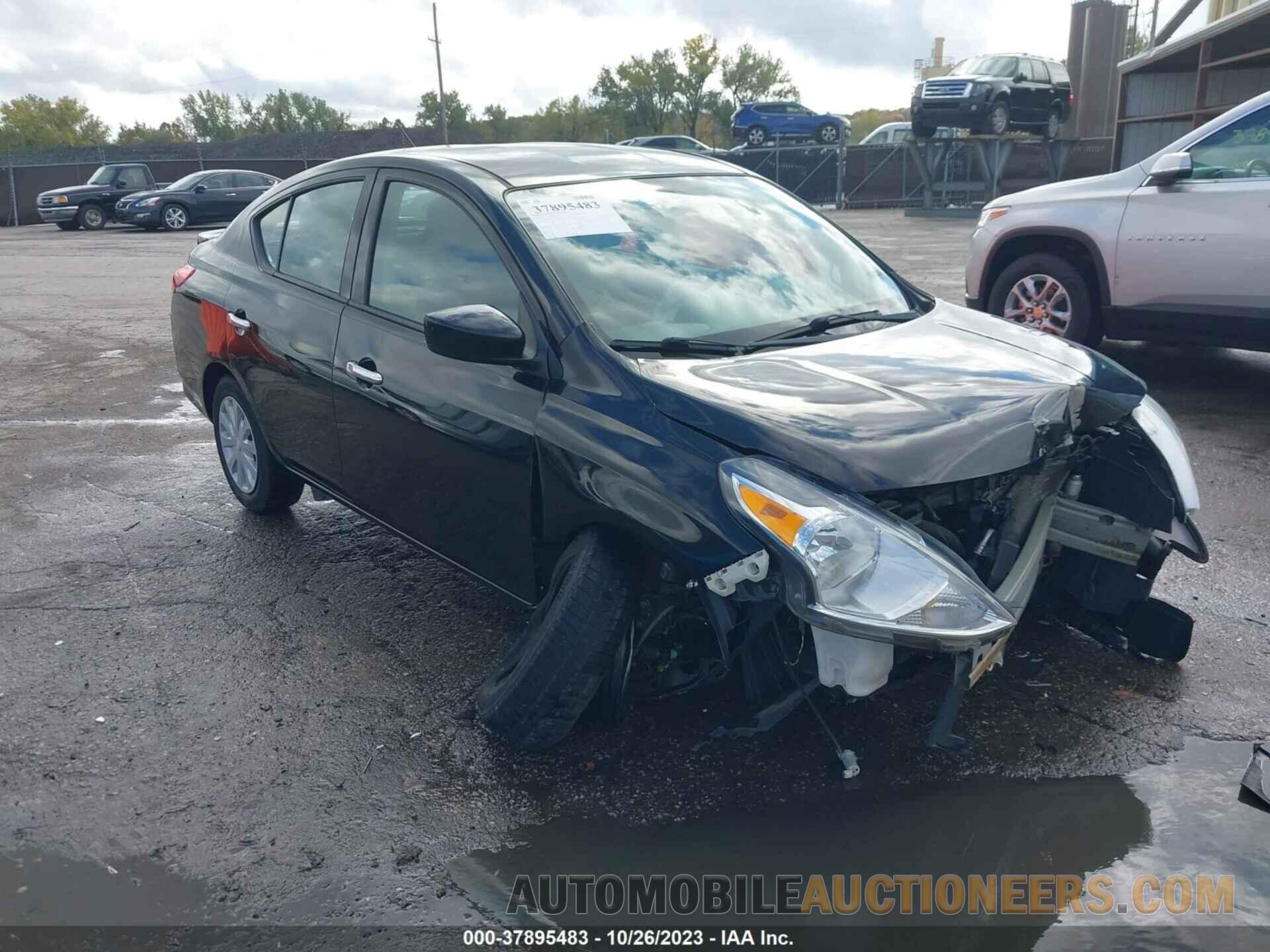 3N1CN7AP5JL878579 NISSAN VERSA SEDAN 2018