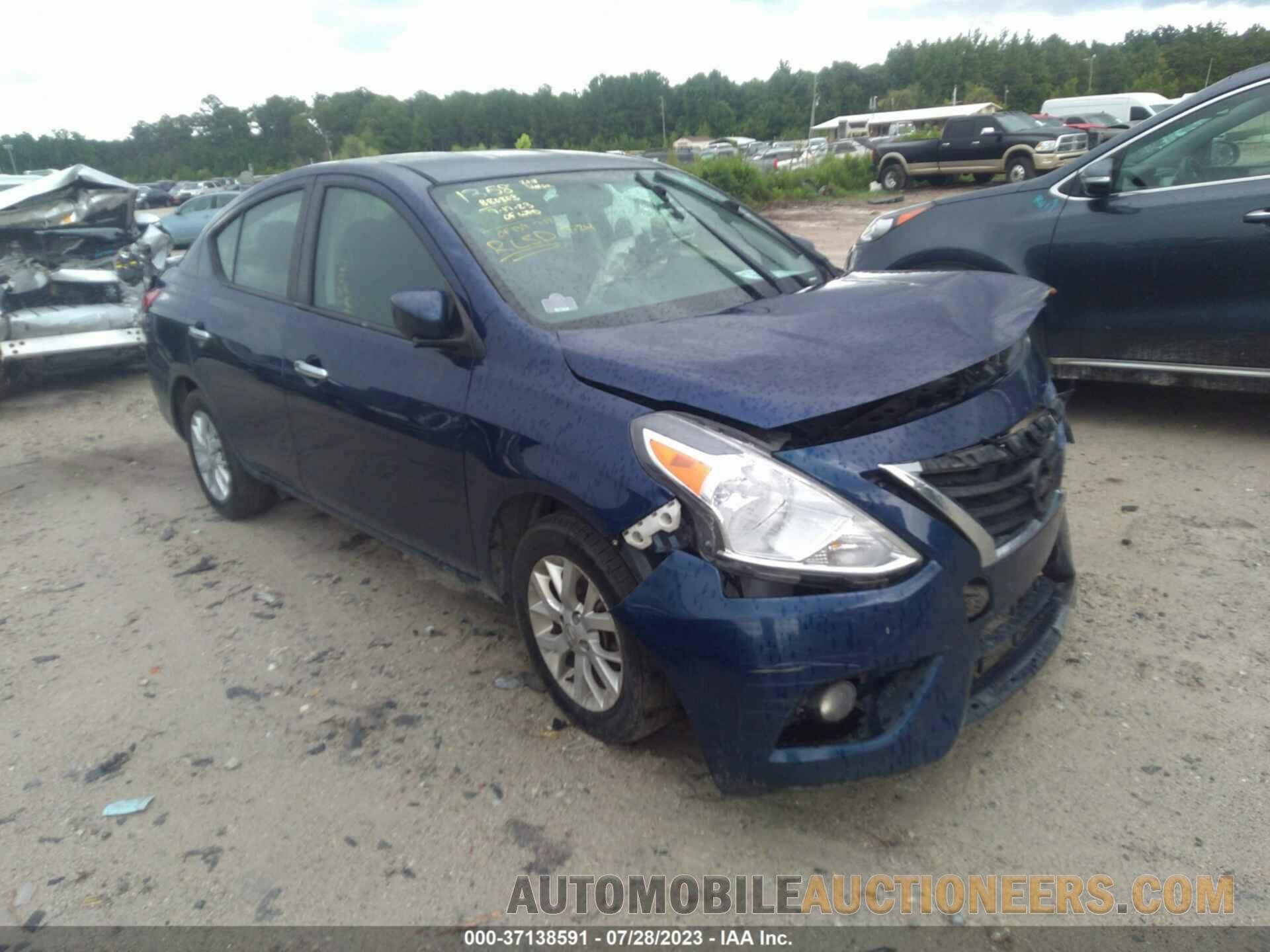 3N1CN7AP5JL880803 NISSAN VERSA SEDAN 2018