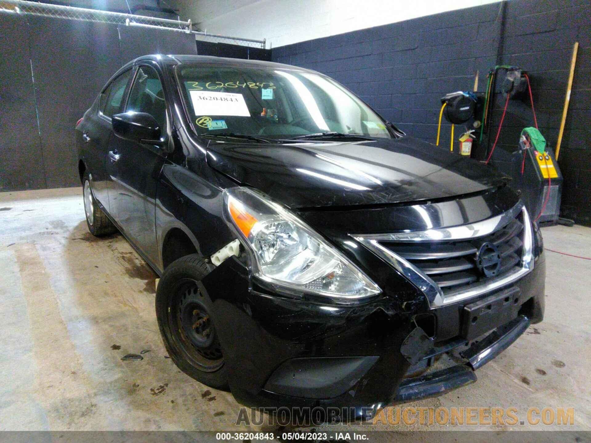 3N1CN7AP5JL880865 NISSAN VERSA SEDAN 2018