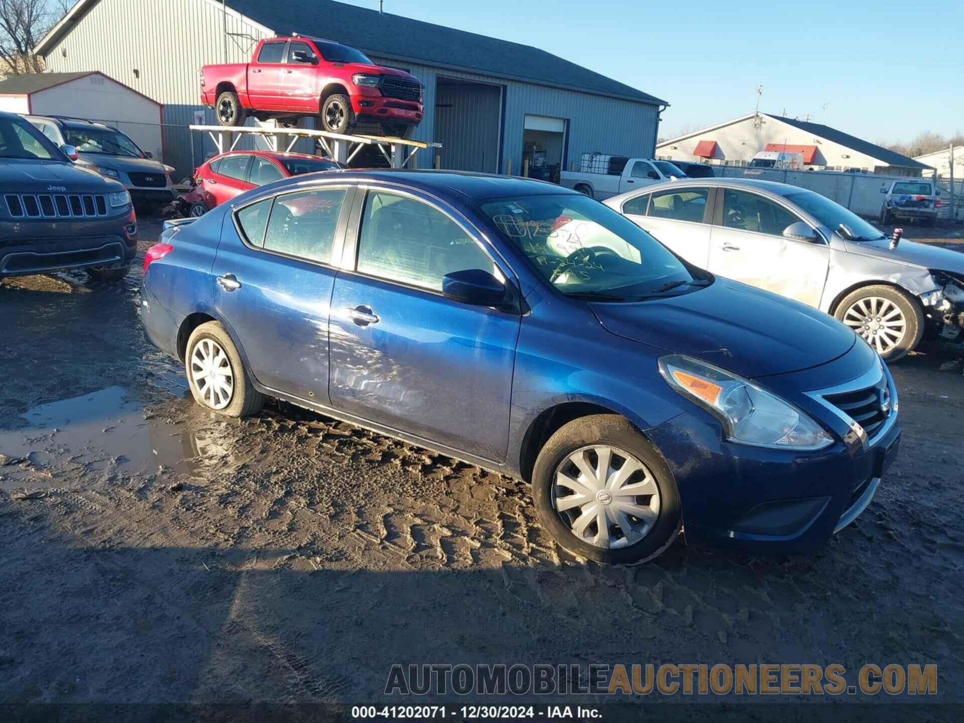 3N1CN7AP5JL885581 NISSAN VERSA 2018