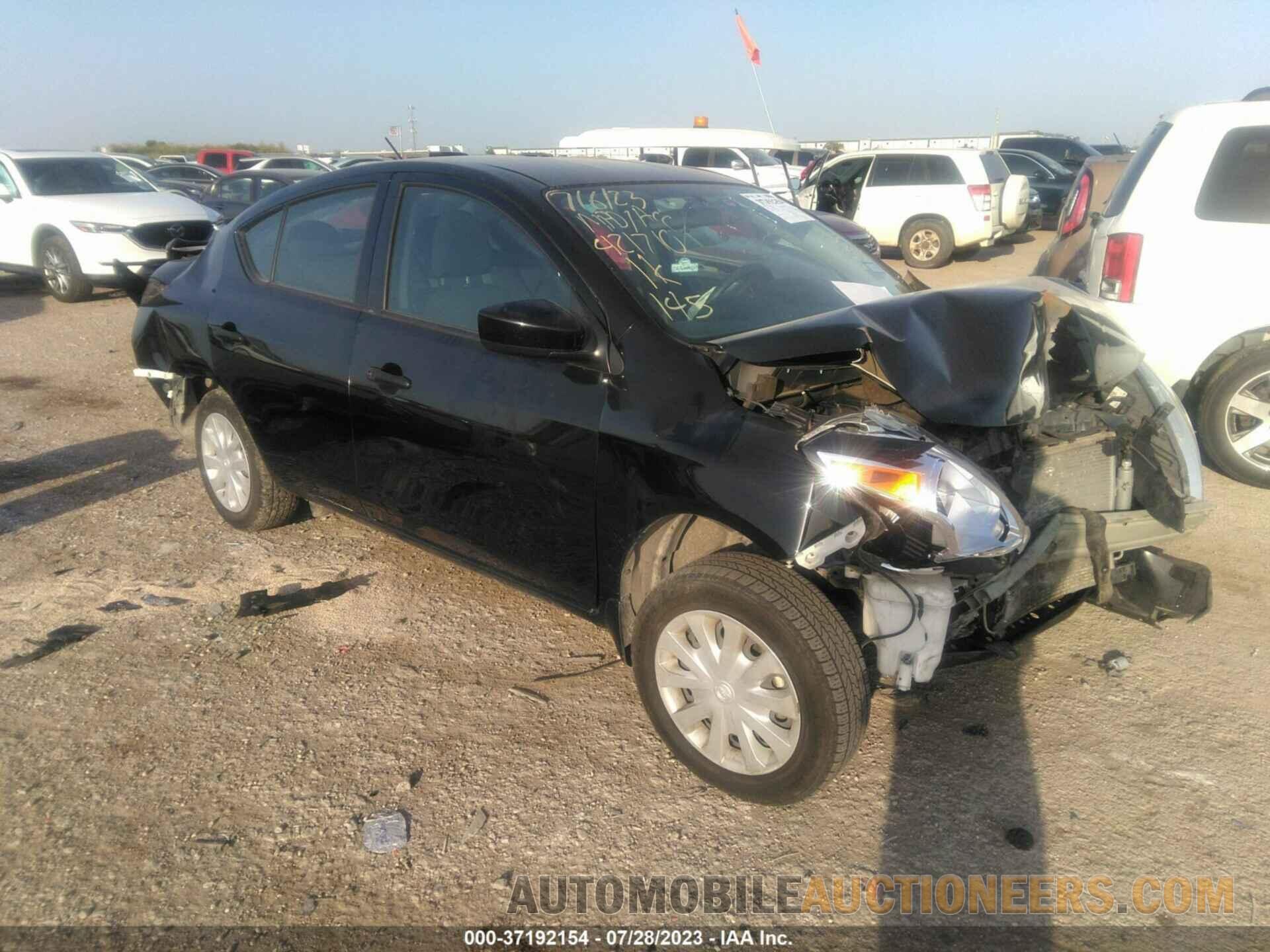 3N1CN7AP5JL888240 NISSAN VERSA SEDAN 2018