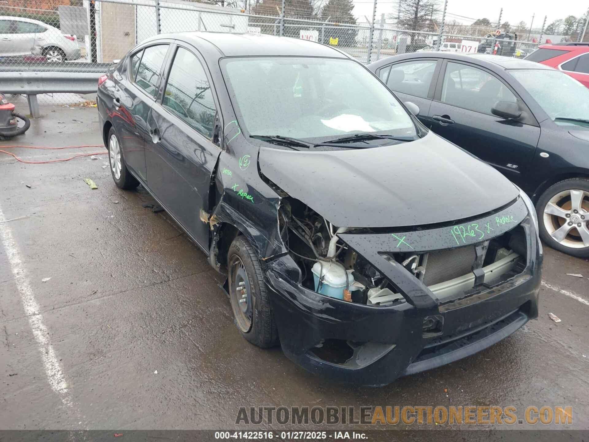 3N1CN7AP5KL821011 NISSAN VERSA 2019