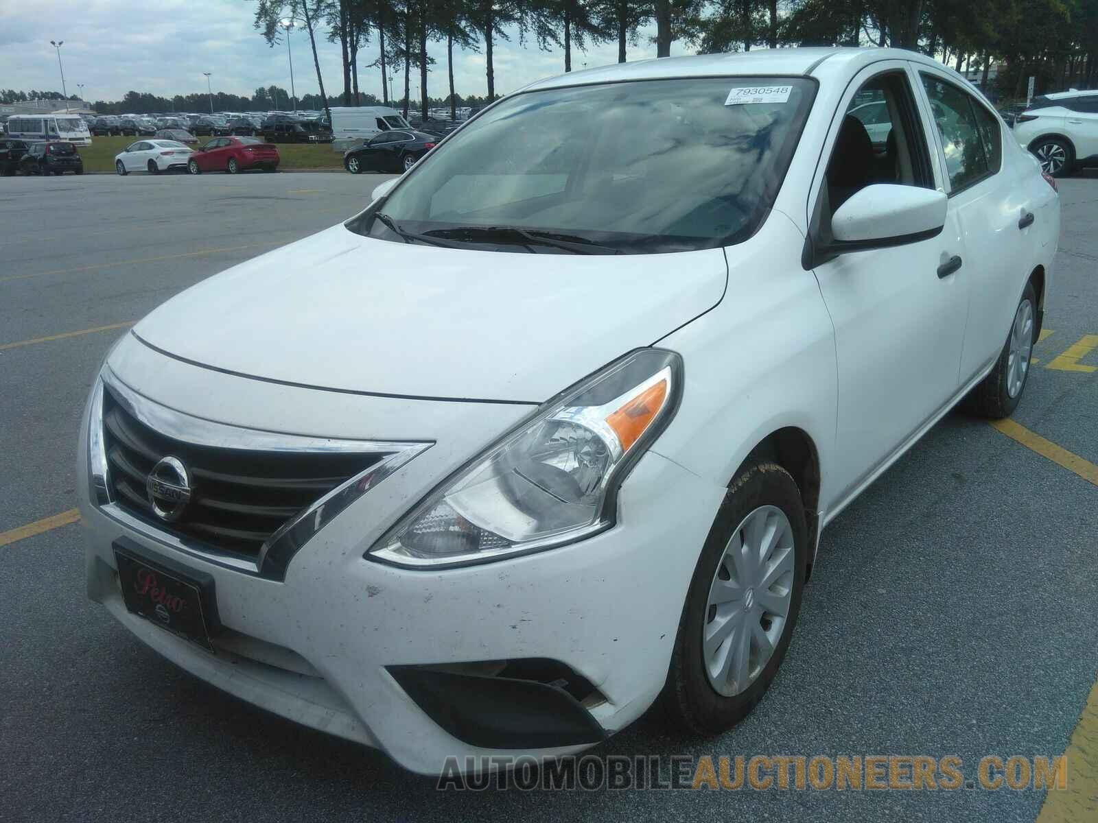 3N1CN7AP5KL823843 Nissan Versa Sedan 2019