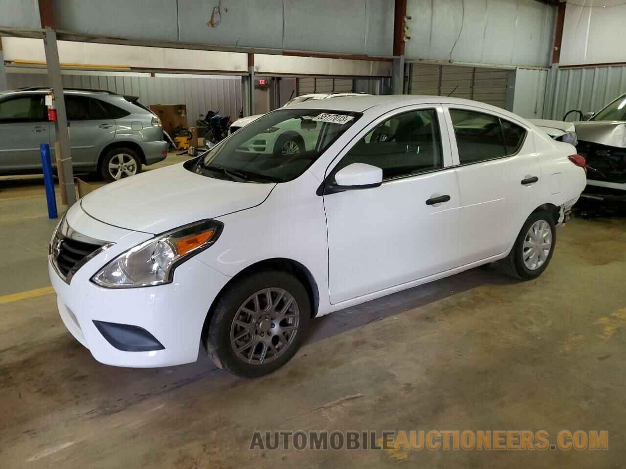 3N1CN7AP5KL825611 NISSAN VERSA 2019