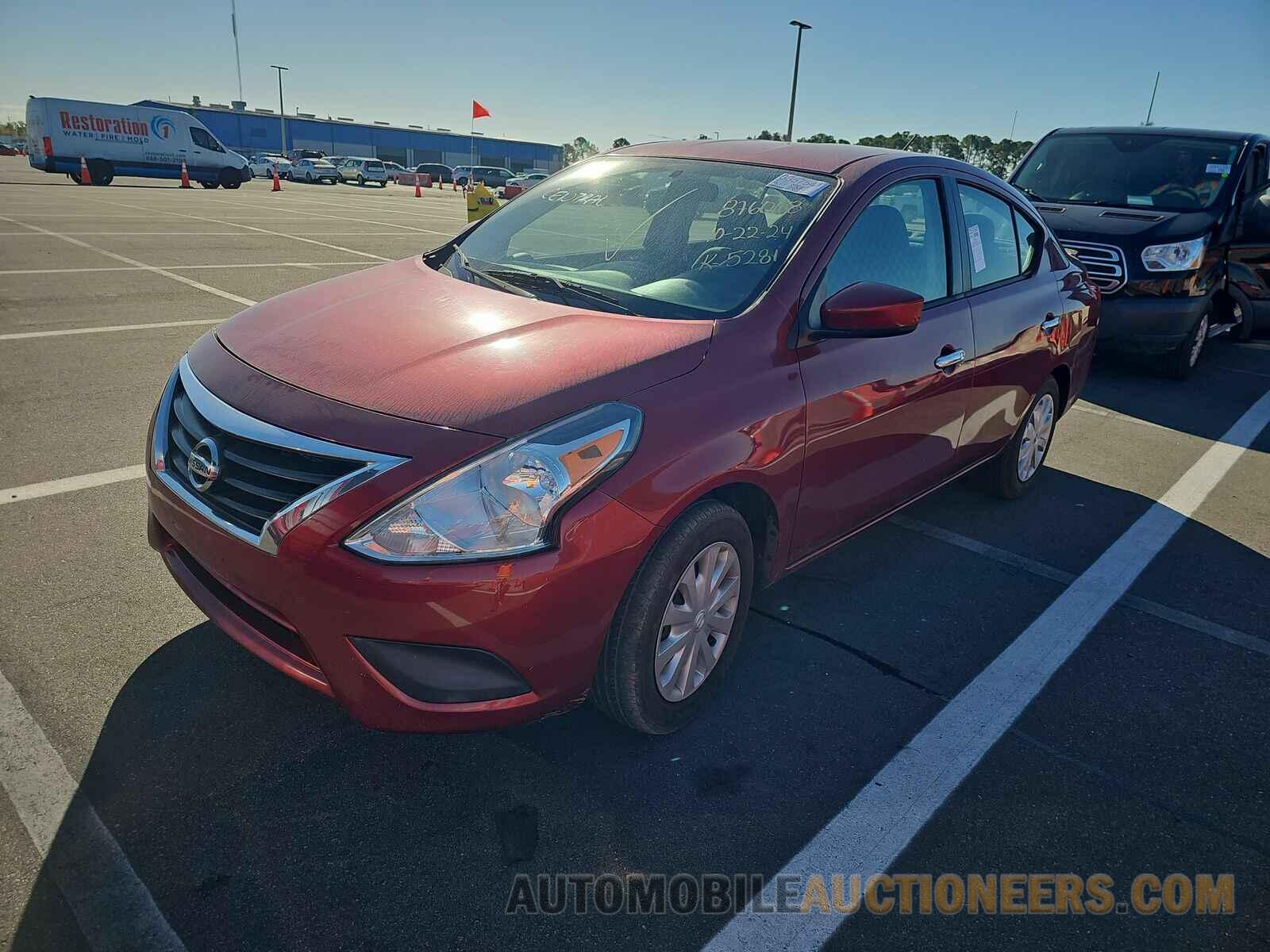 3N1CN7AP5KL876008 Nissan Versa Sedan 2019