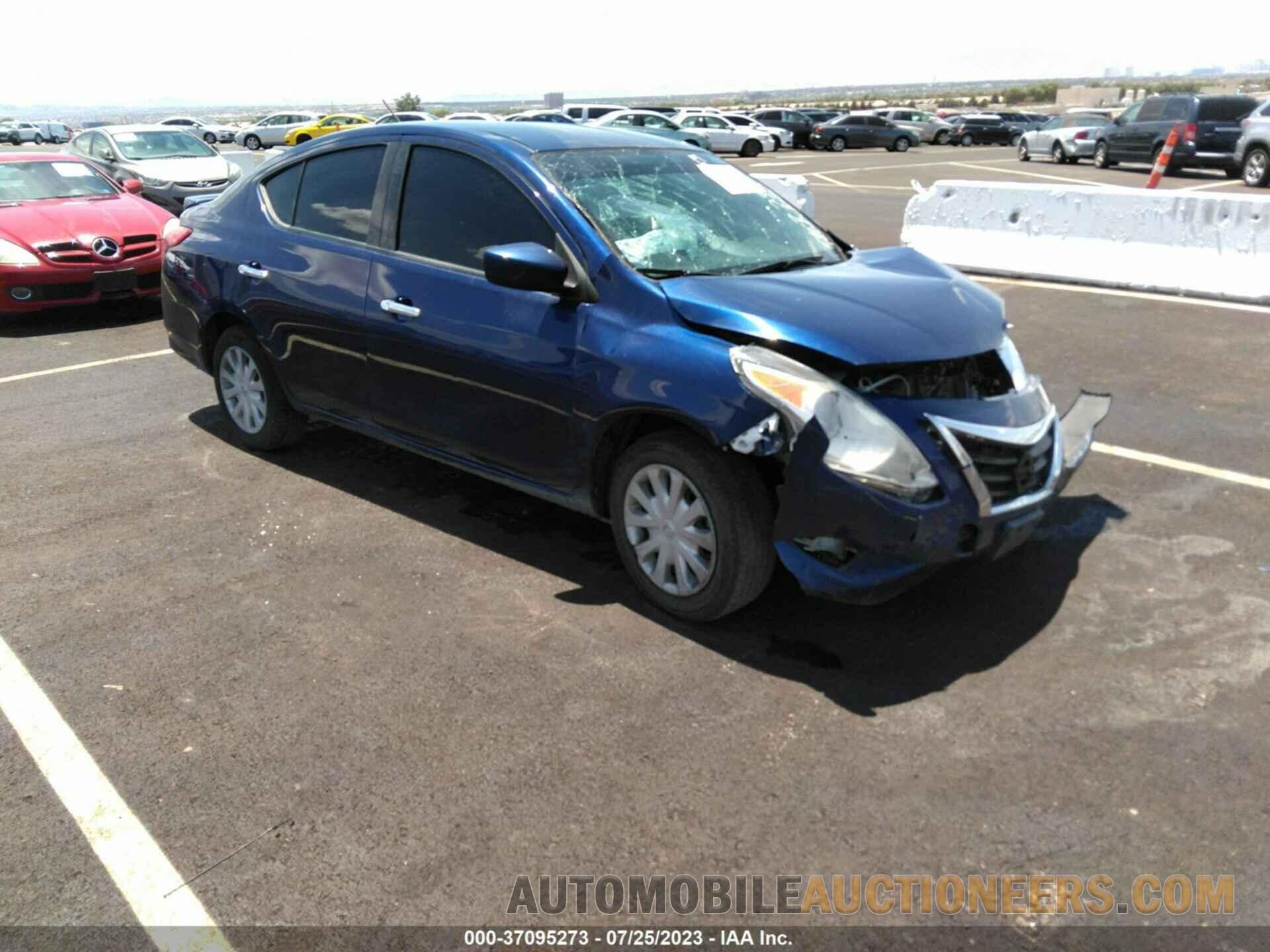 3N1CN7AP5KL878759 NISSAN VERSA SEDAN 2019