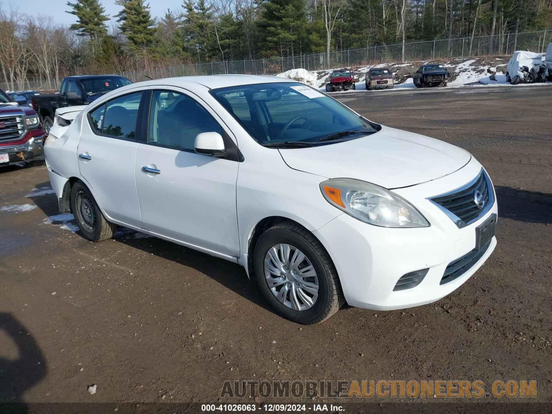 3N1CN7AP6DL875694 NISSAN VERSA 2013