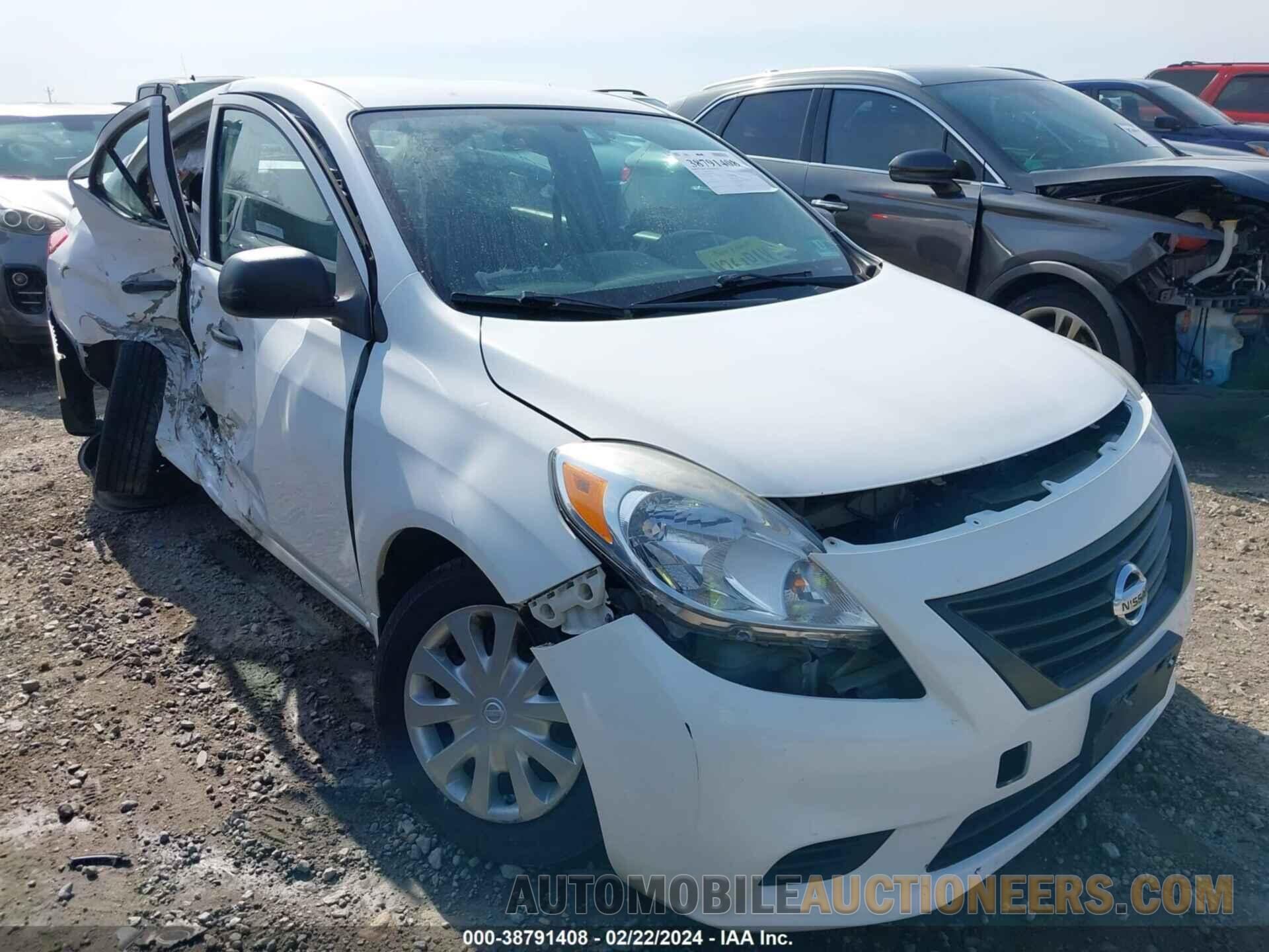 3N1CN7AP6EL877673 NISSAN VERSA 2014