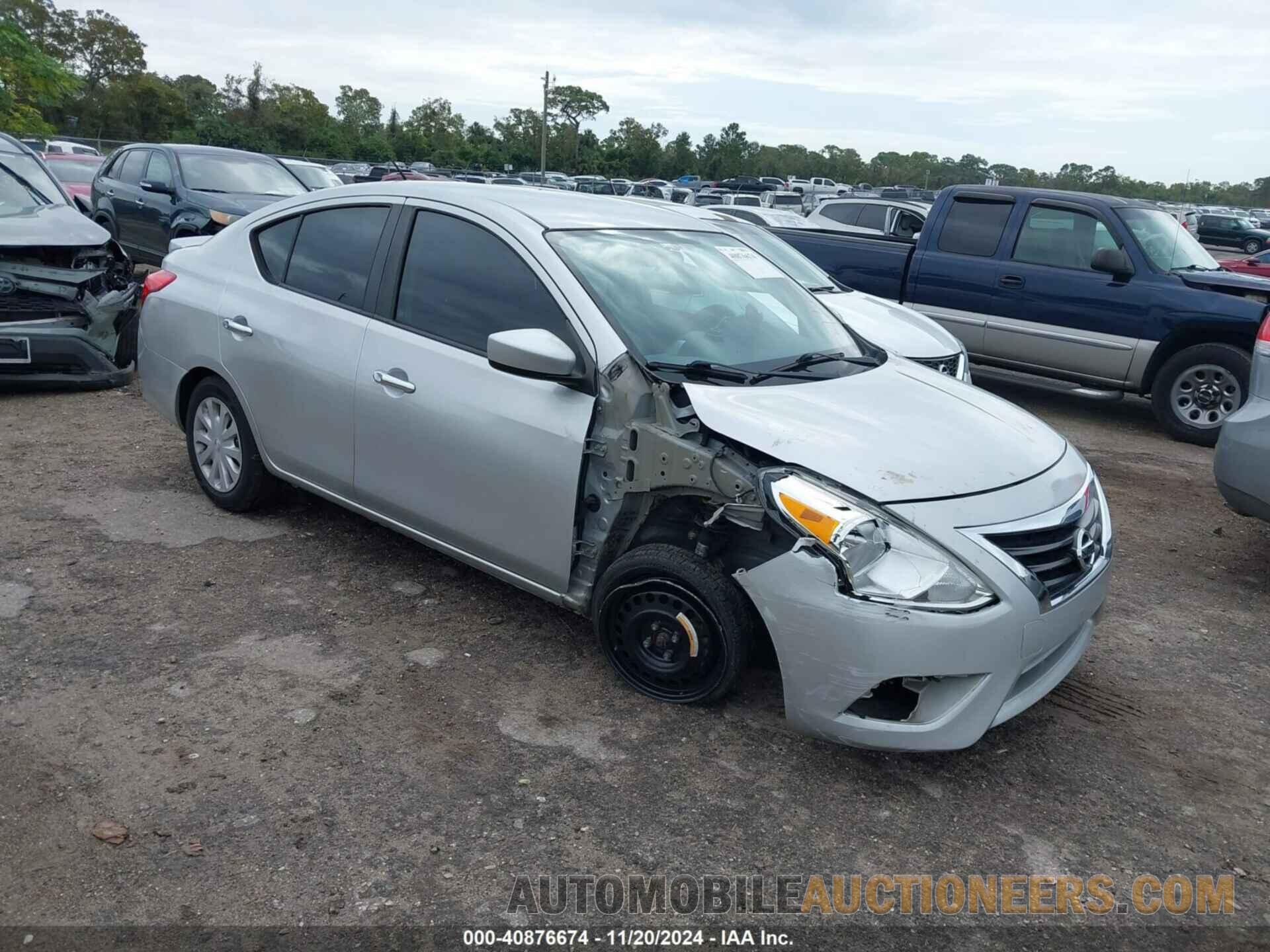 3N1CN7AP6HK427323 NISSAN VERSA 2017