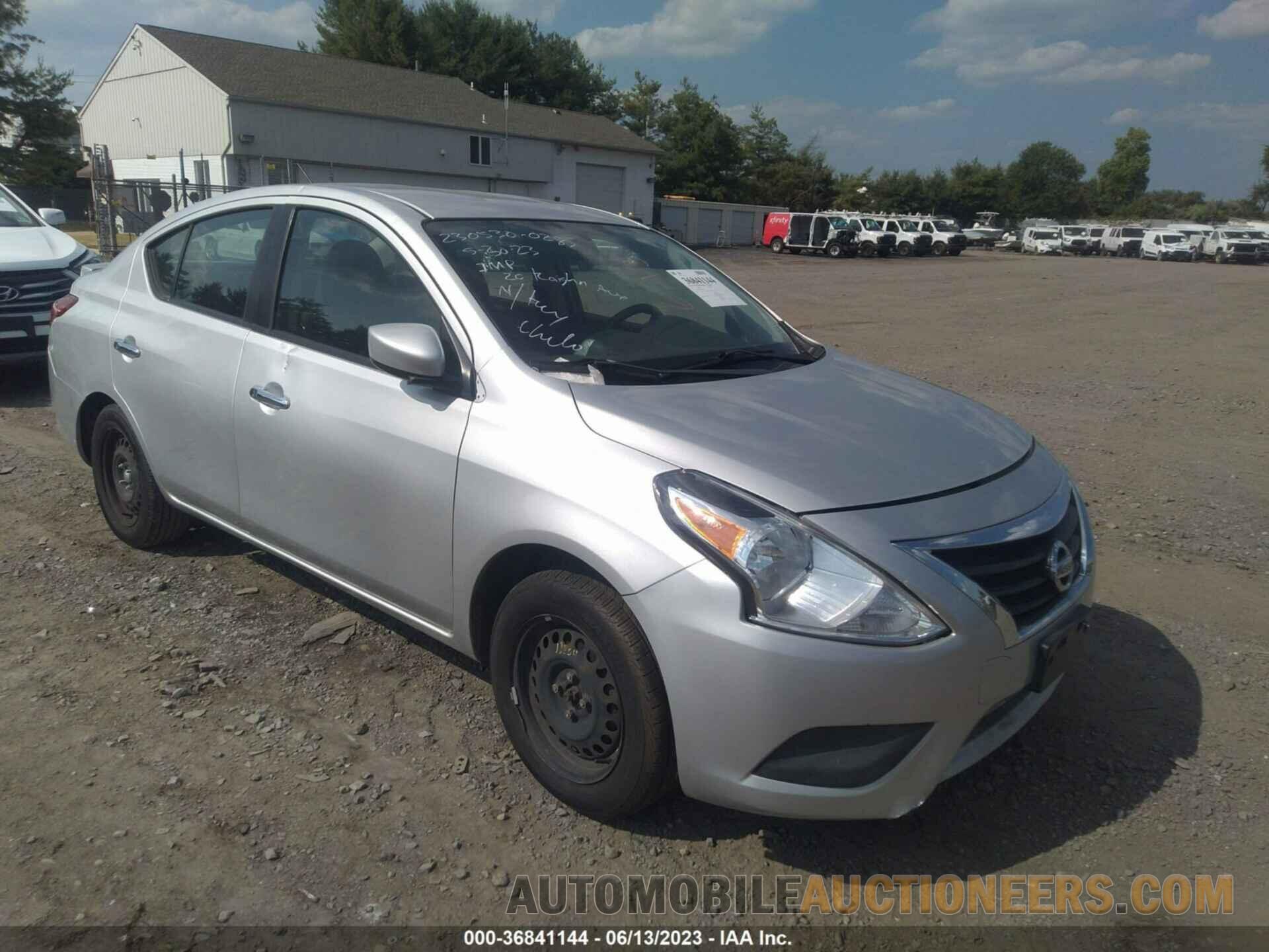 3N1CN7AP6JK437453 NISSAN VERSA SEDAN 2018