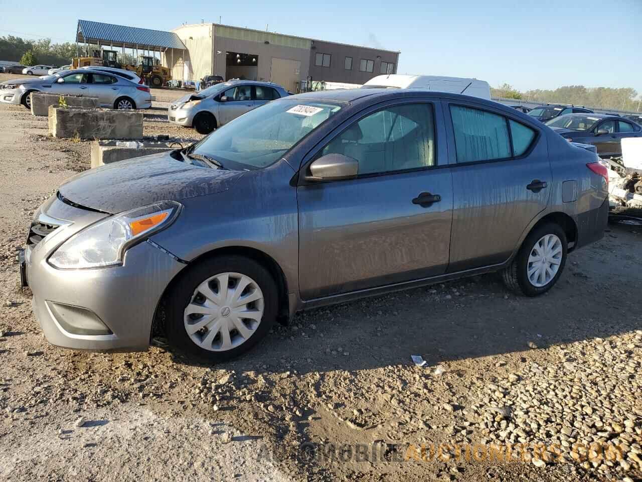 3N1CN7AP6JL800862 NISSAN VERSA 2018