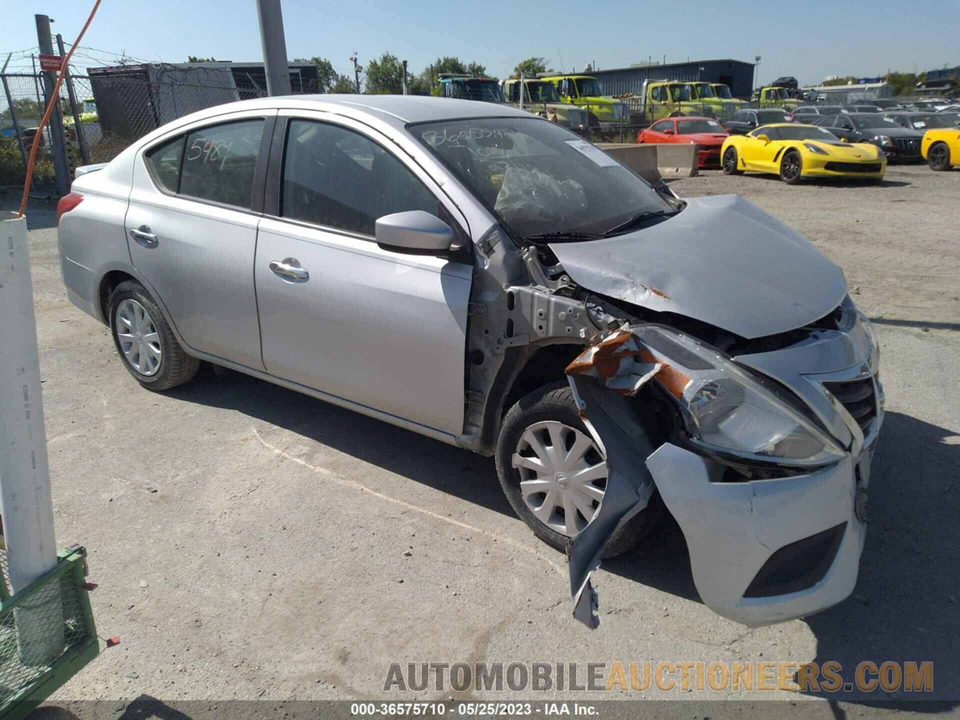 3N1CN7AP6JL810985 NISSAN VERSA SEDAN 2018