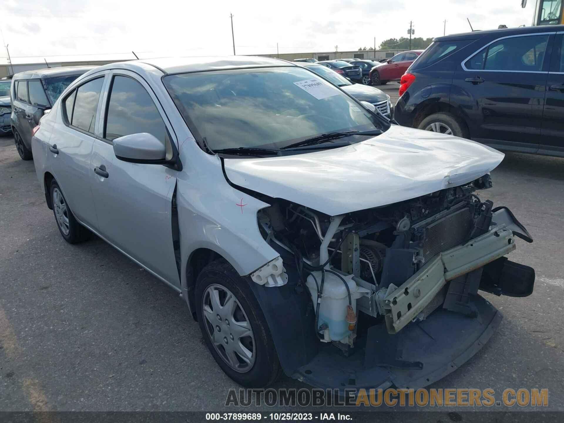 3N1CN7AP6JL824143 NISSAN VERSA 2018