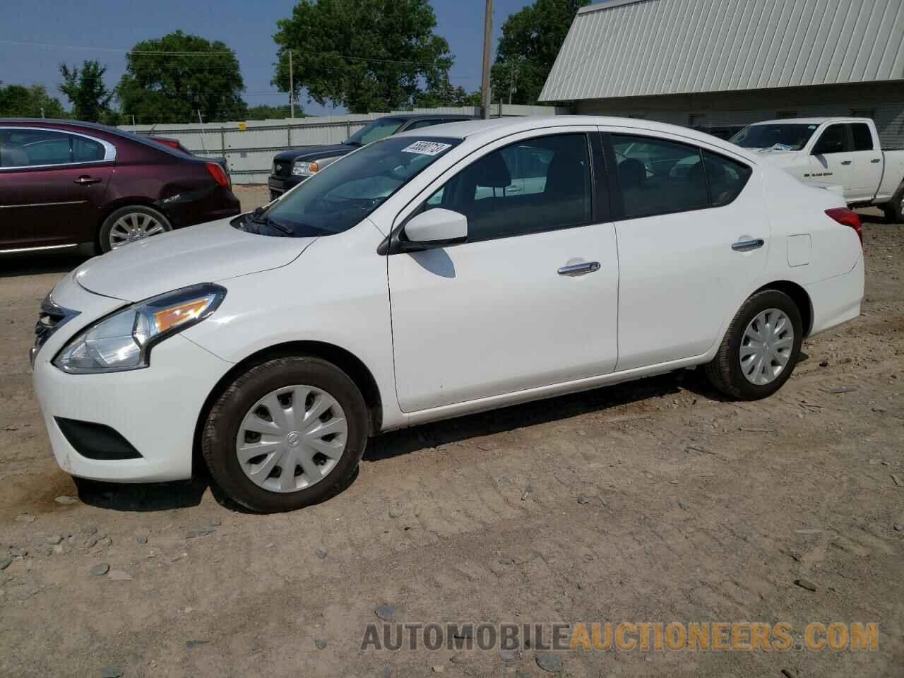 3N1CN7AP6JL832517 NISSAN VERSA 2018