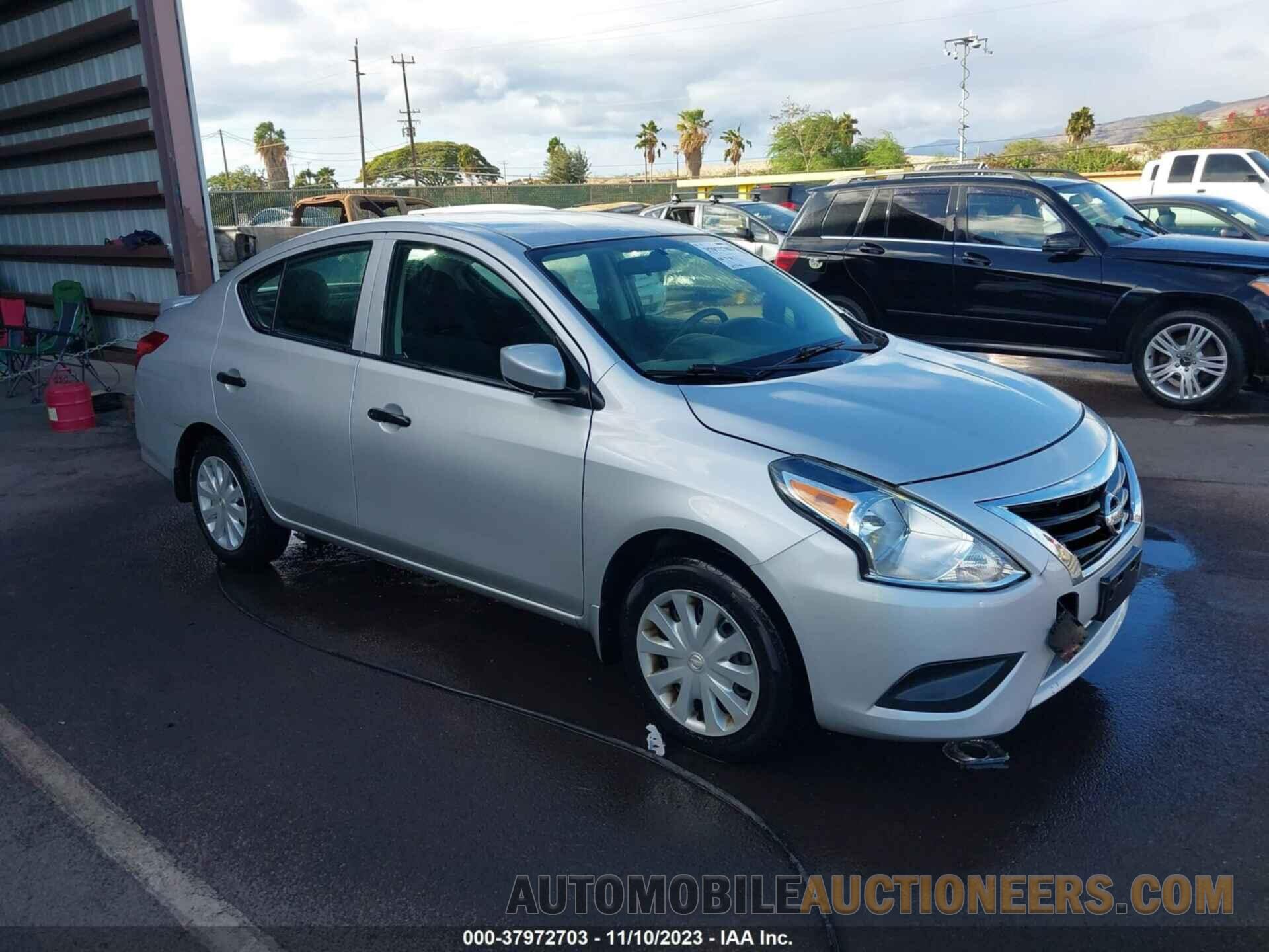 3N1CN7AP6JL888411 NISSAN VERSA SEDAN 2018