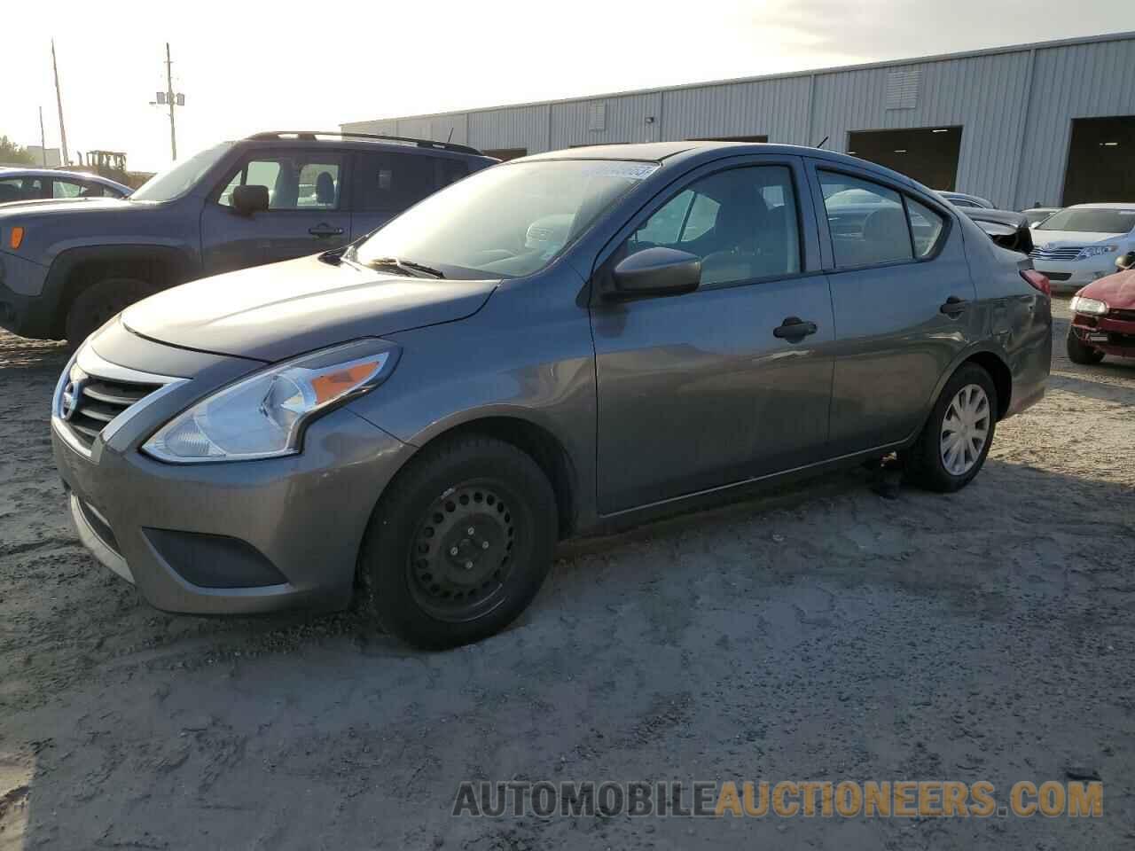 3N1CN7AP6JL888537 NISSAN VERSA 2018