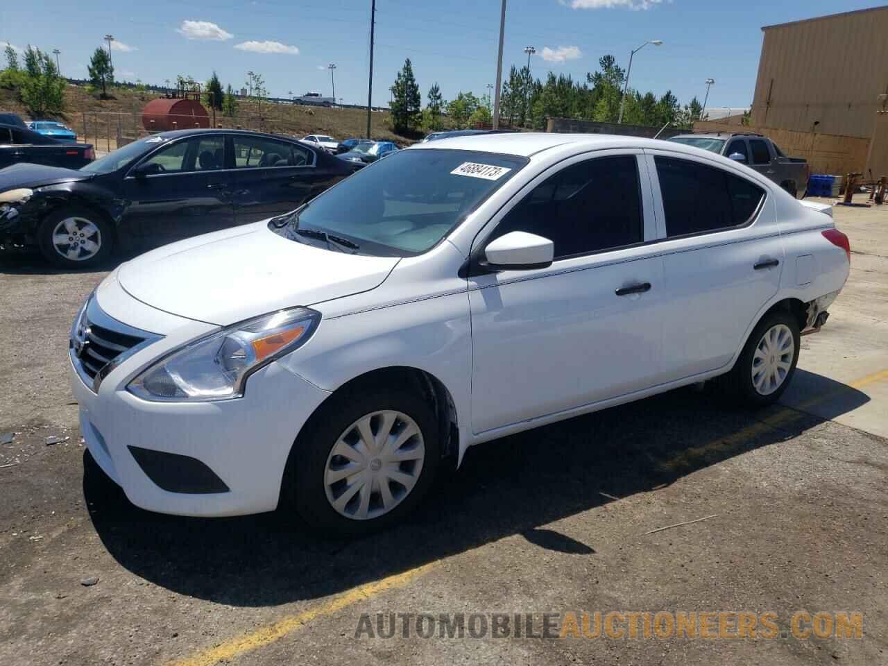 3N1CN7AP6KL813581 NISSAN VERSA 2019