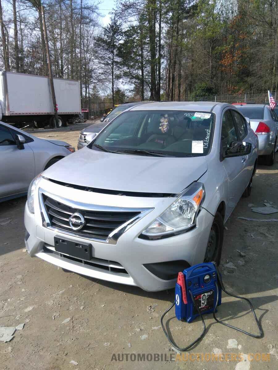 3N1CN7AP6KL850758 Nissan Versa Sedan 2019