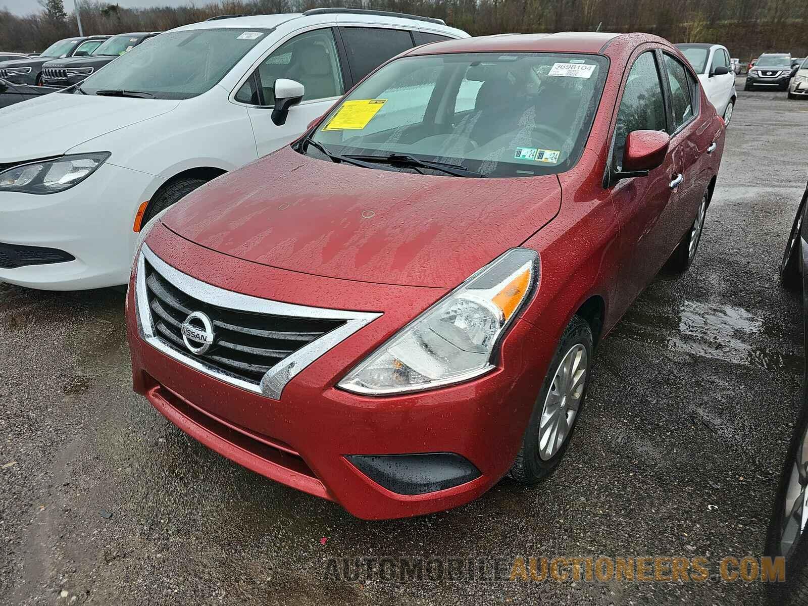 3N1CN7AP6KL870377 Nissan Versa Sedan 2019