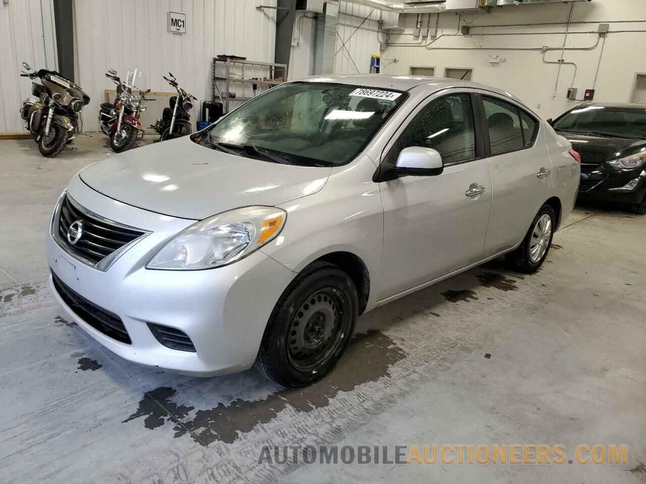 3N1CN7AP7CL833453 NISSAN VERSA 2012