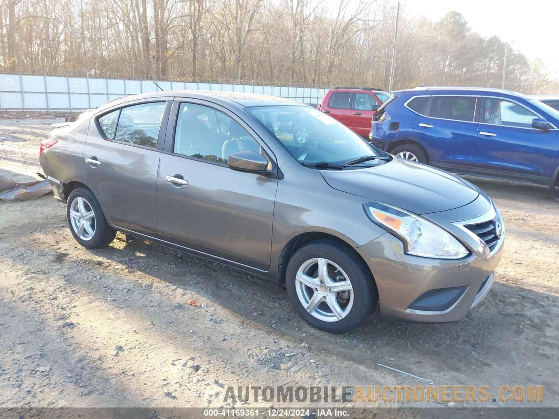 3N1CN7AP7FL884665 NISSAN VERSA 2015