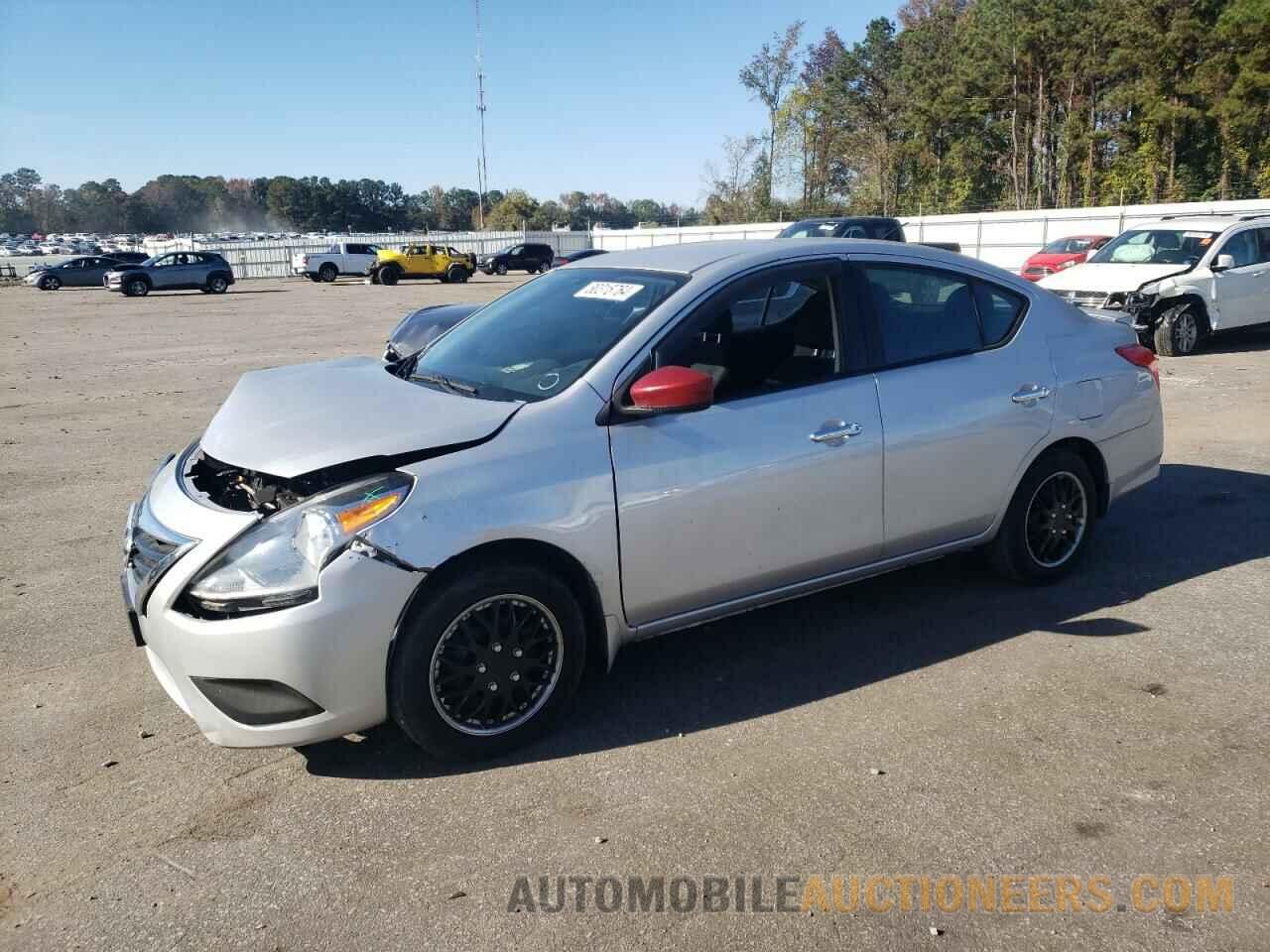 3N1CN7AP7FL895083 NISSAN VERSA 2015