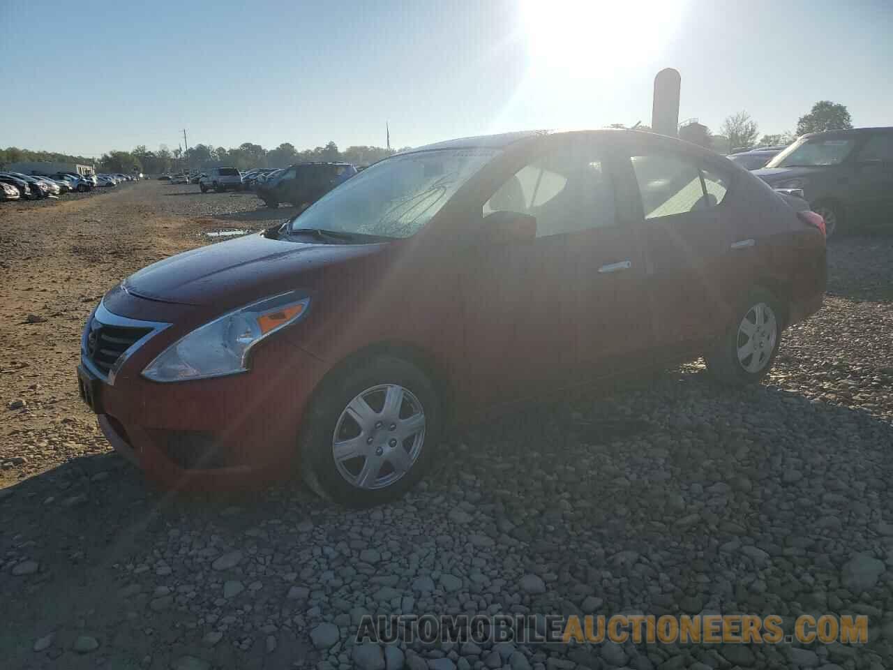 3N1CN7AP7FL955332 NISSAN VERSA 2015