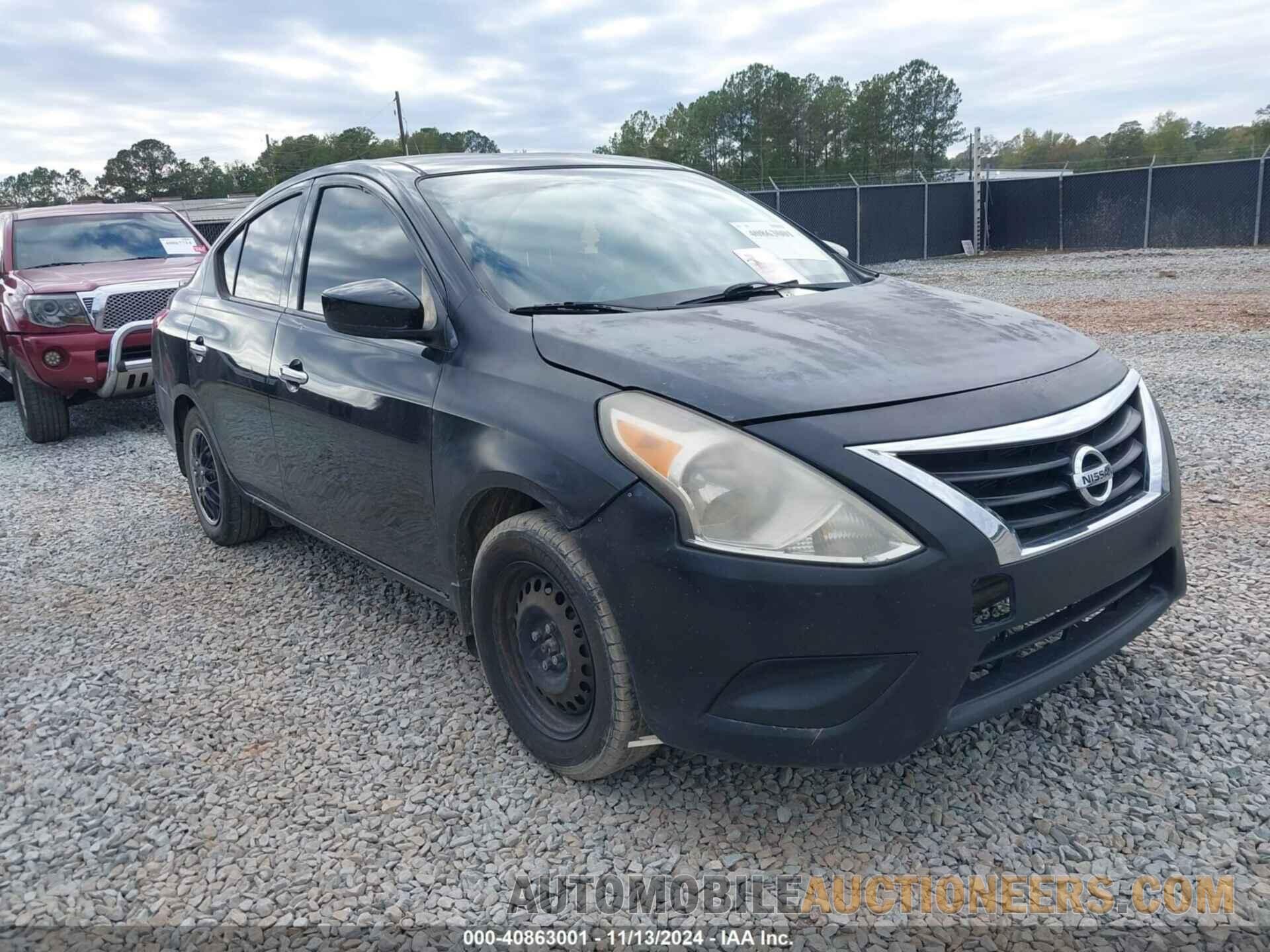 3N1CN7AP7HL811296 NISSAN VERSA 2017