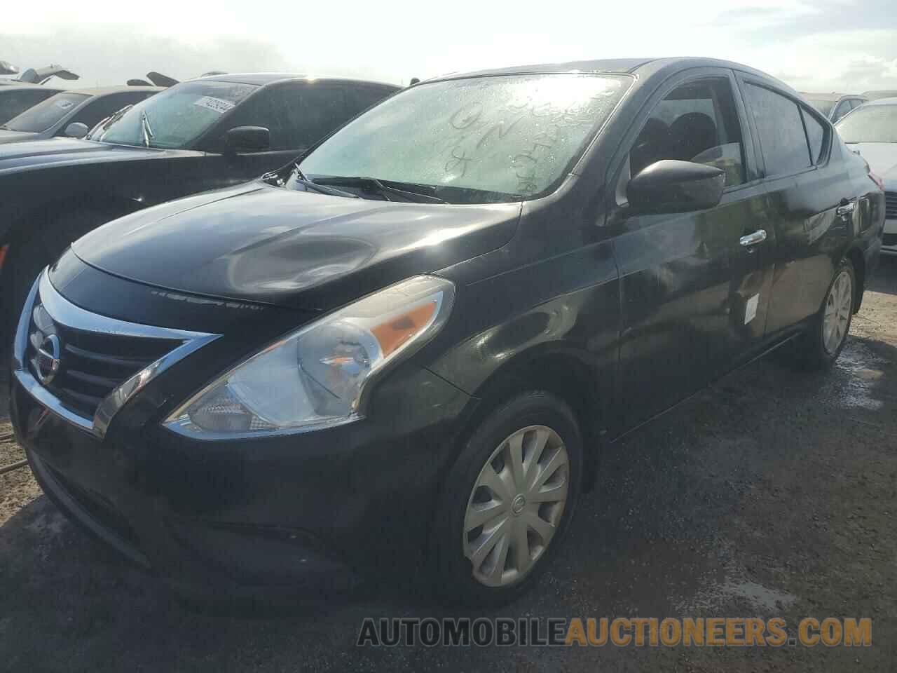 3N1CN7AP7HL853953 NISSAN VERSA 2017