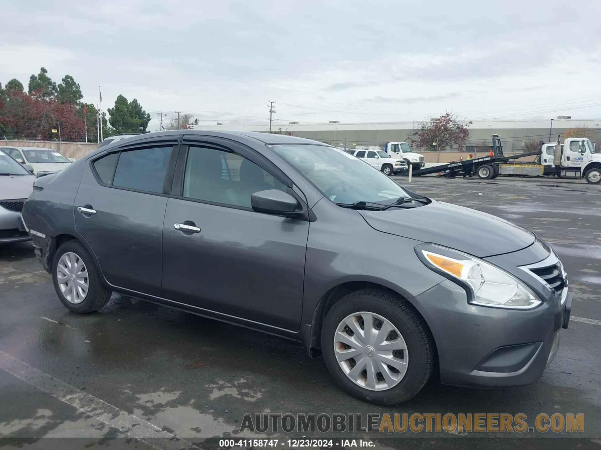 3N1CN7AP7HL855475 NISSAN VERSA 2017