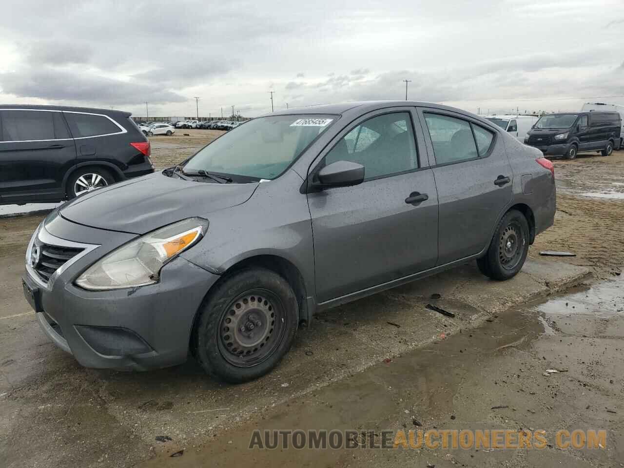 3N1CN7AP7HL869358 NISSAN VERSA 2017