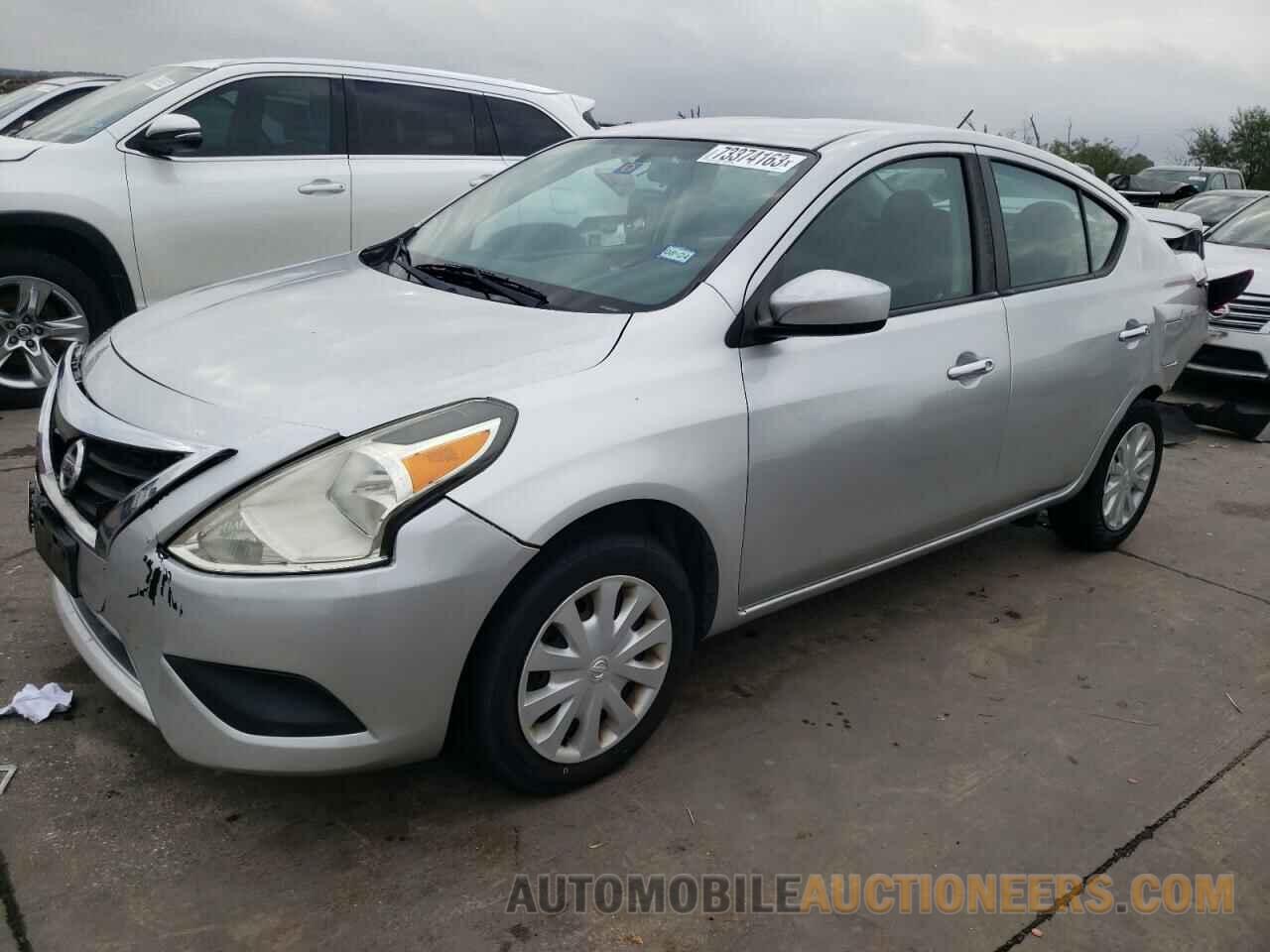 3N1CN7AP7JK400122 NISSAN VERSA 2018