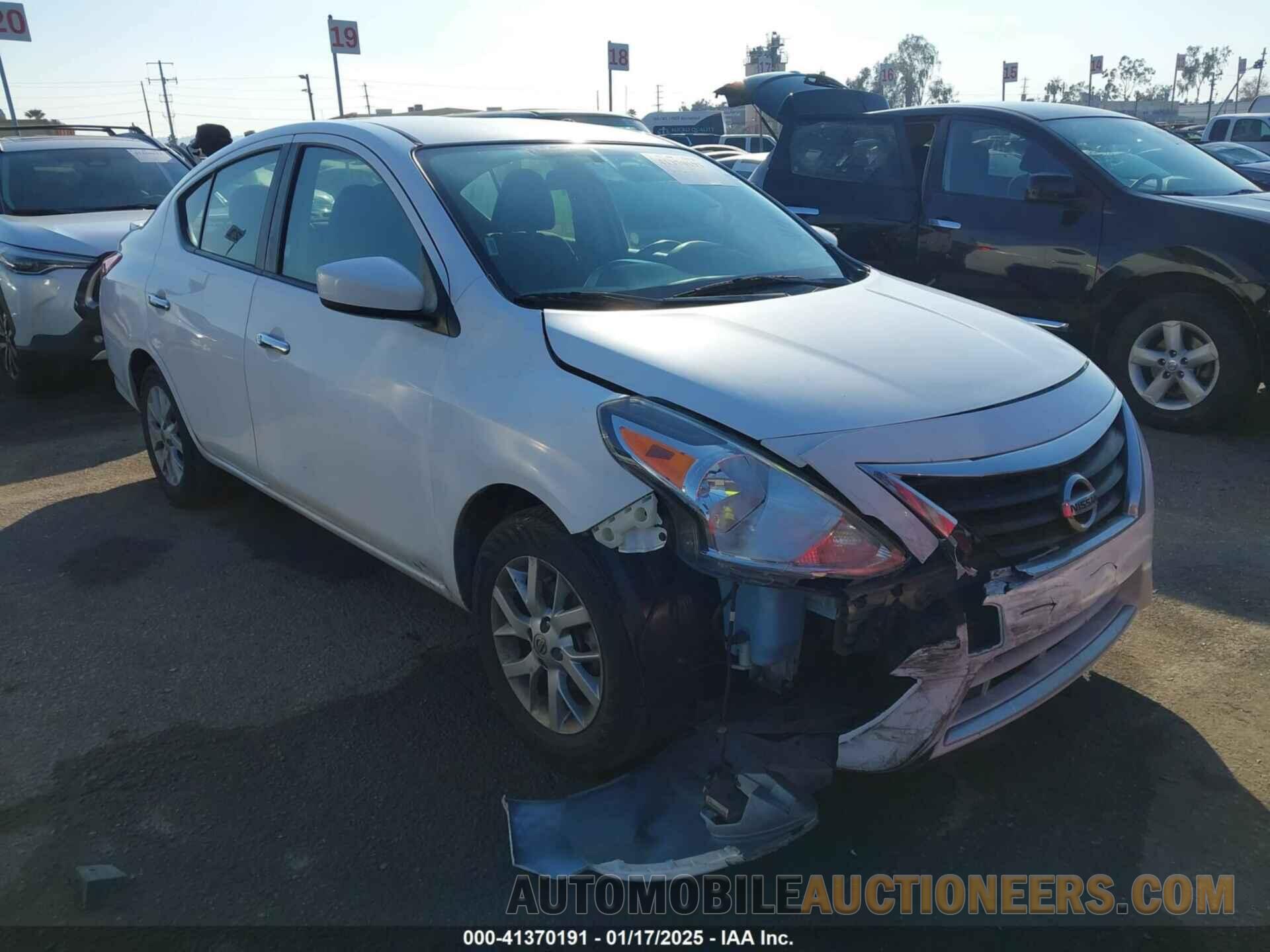 3N1CN7AP7JL801485 NISSAN VERSA 2018