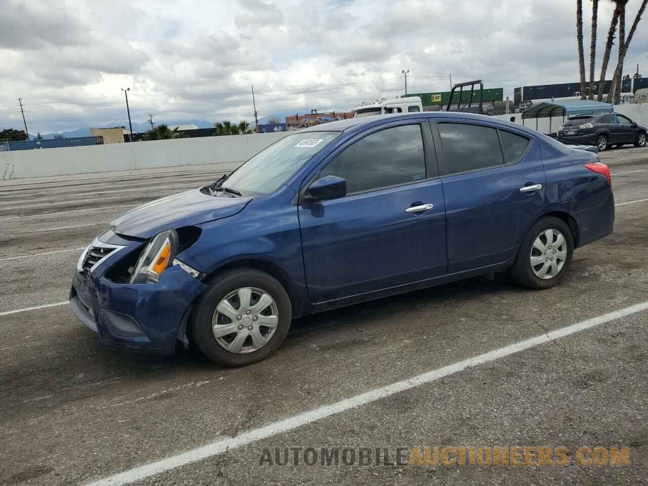 3N1CN7AP7JL802443 NISSAN VERSA 2018