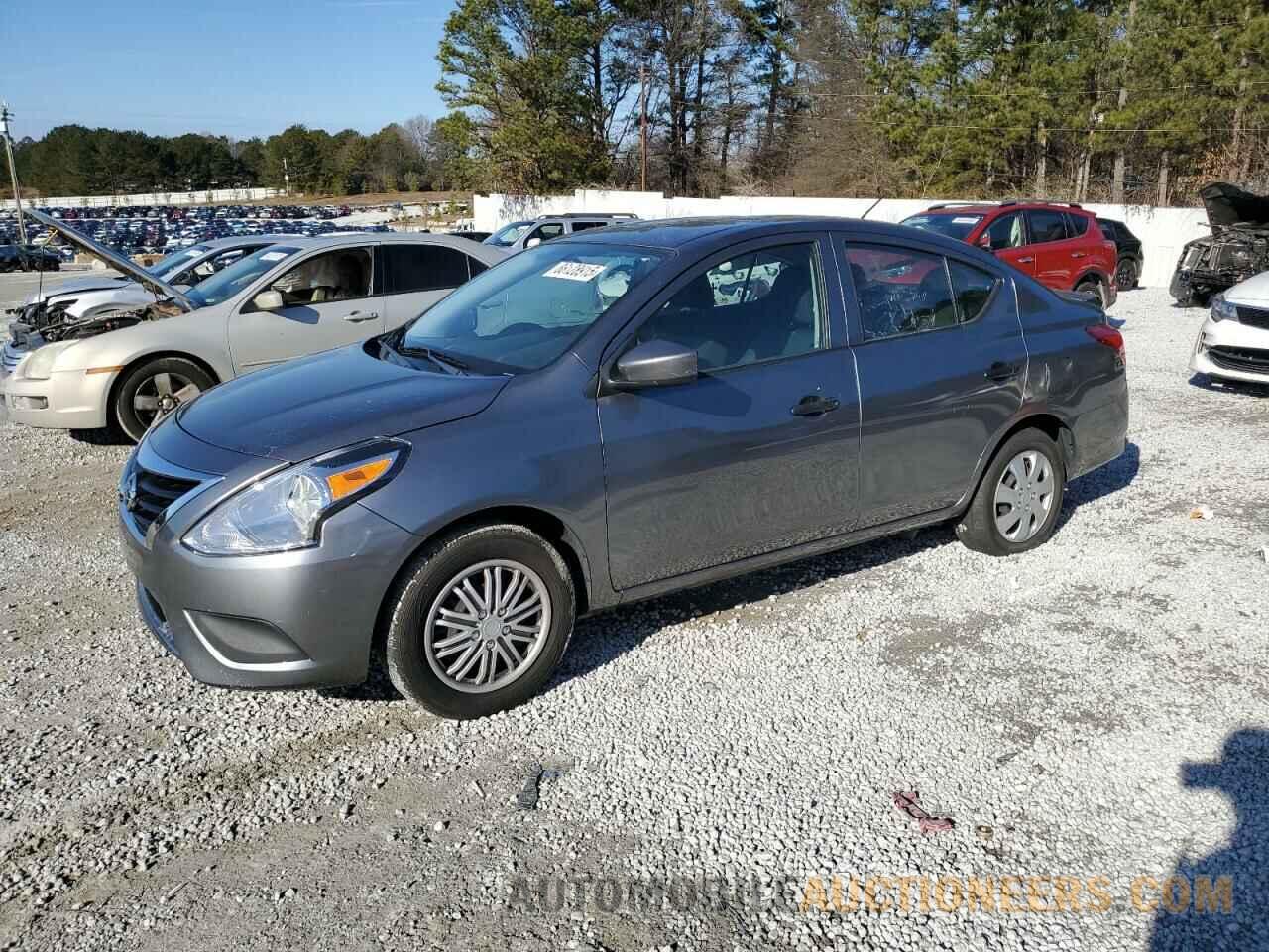 3N1CN7AP7JL805519 NISSAN VERSA 2018