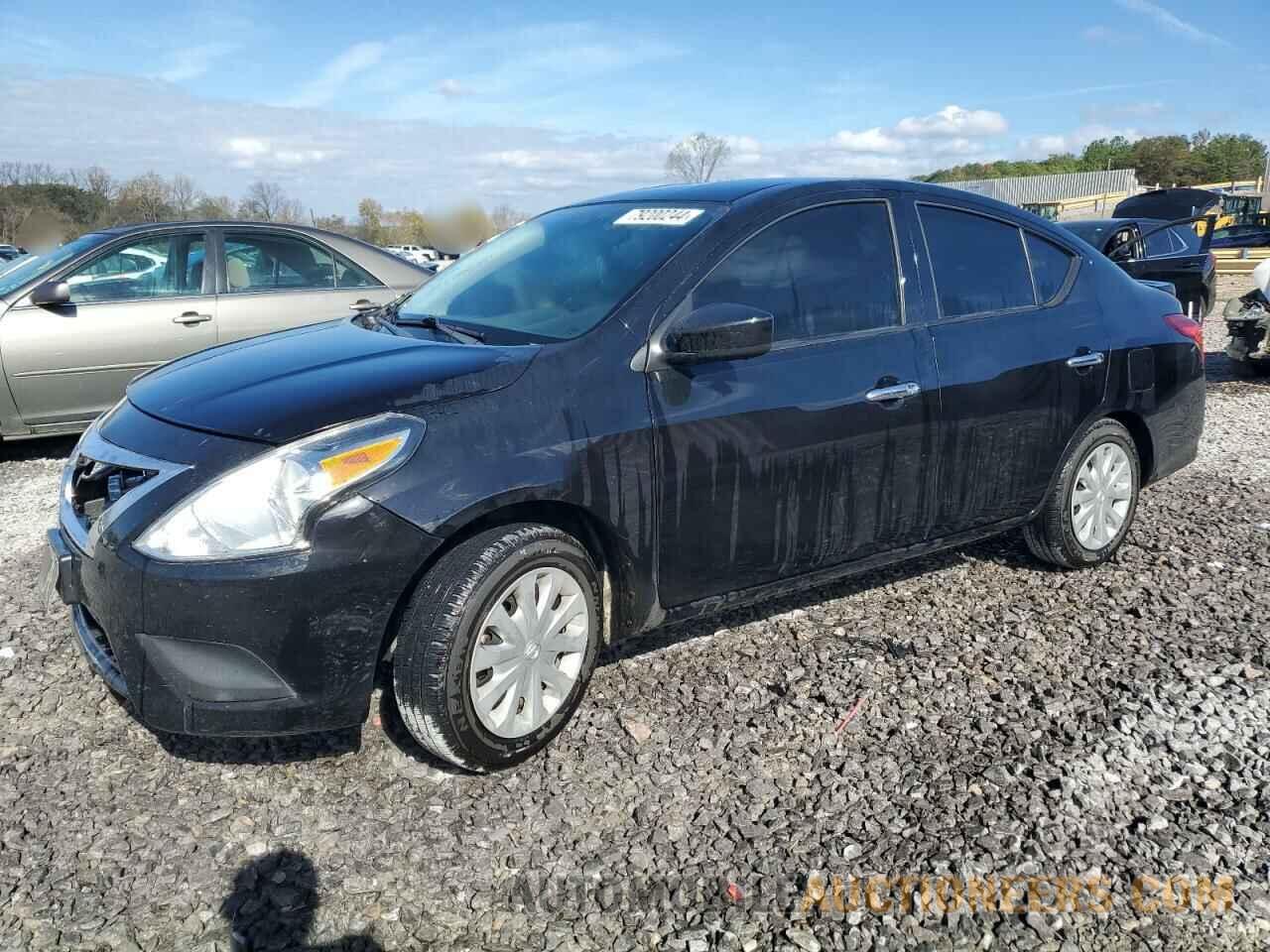 3N1CN7AP7JL807660 NISSAN VERSA 2018