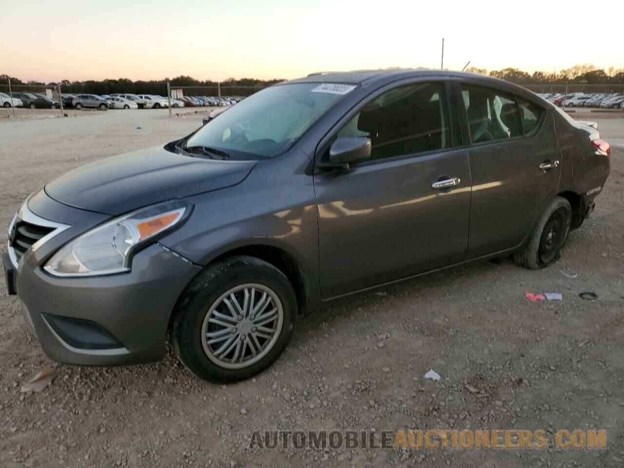 3N1CN7AP7JL808159 NISSAN VERSA 2018