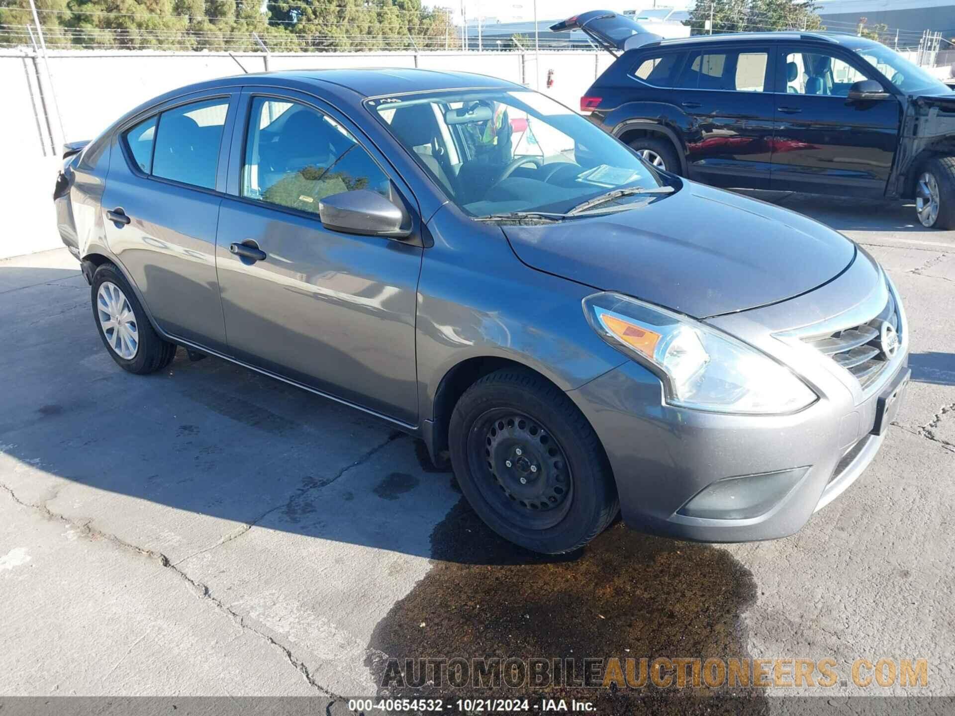 3N1CN7AP7JL810204 NISSAN VERSA 2018