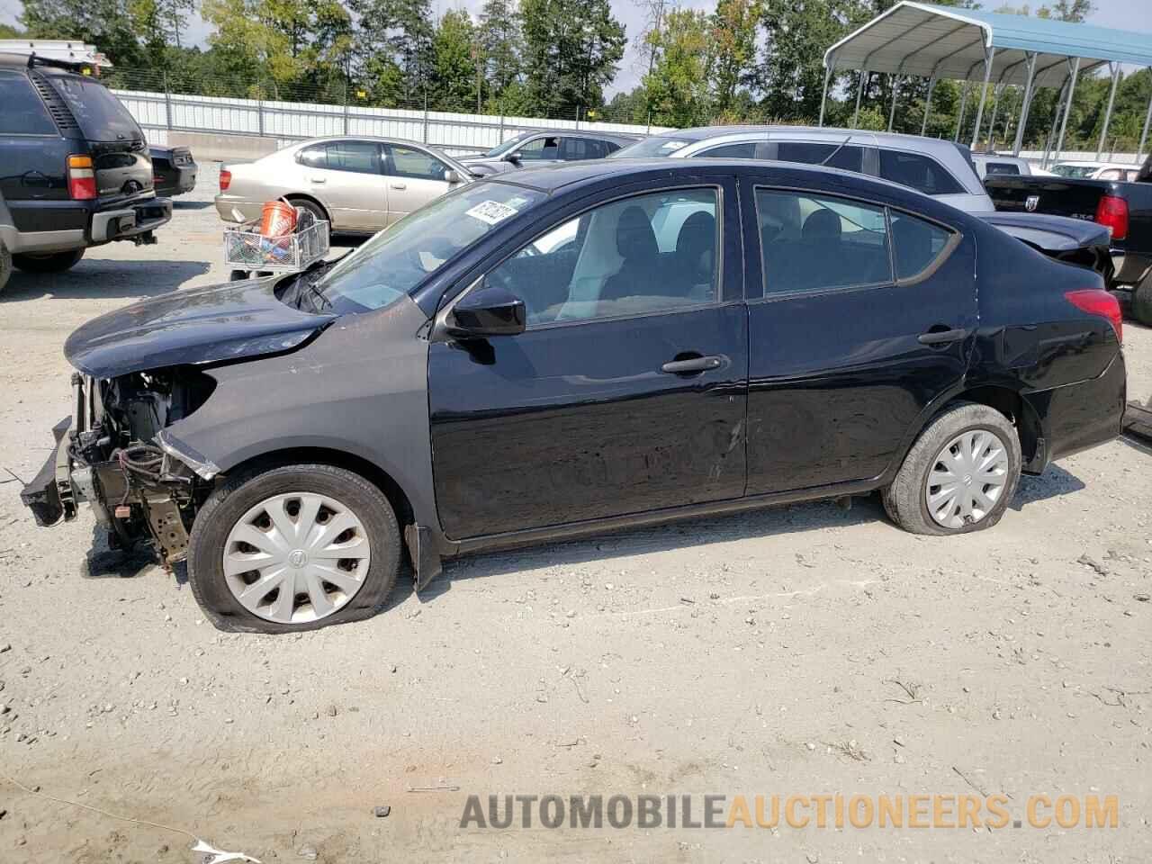 3N1CN7AP7JL813099 NISSAN VERSA 2018