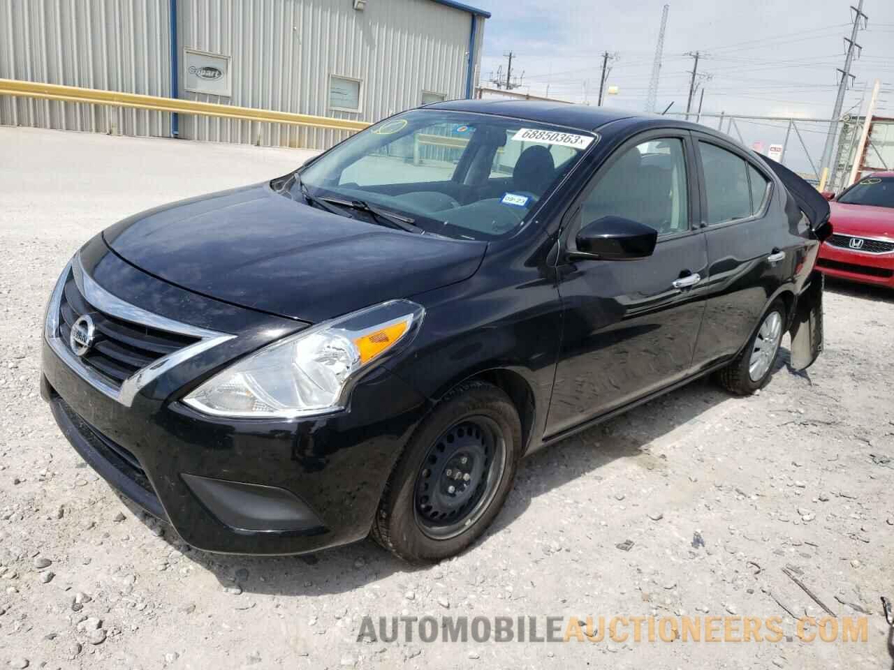 3N1CN7AP7JL819405 NISSAN VERSA 2018