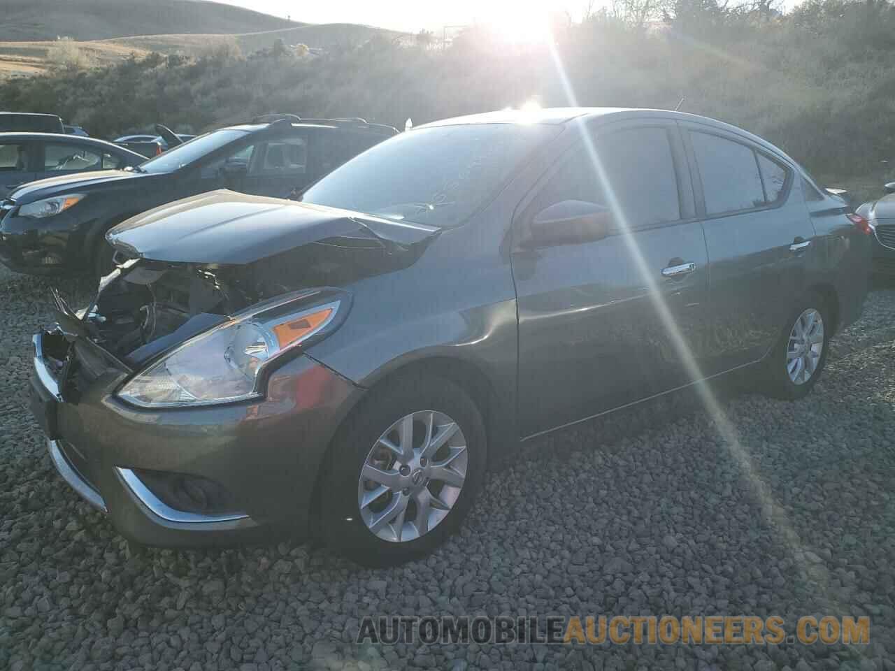 3N1CN7AP7JL825852 NISSAN VERSA 2018