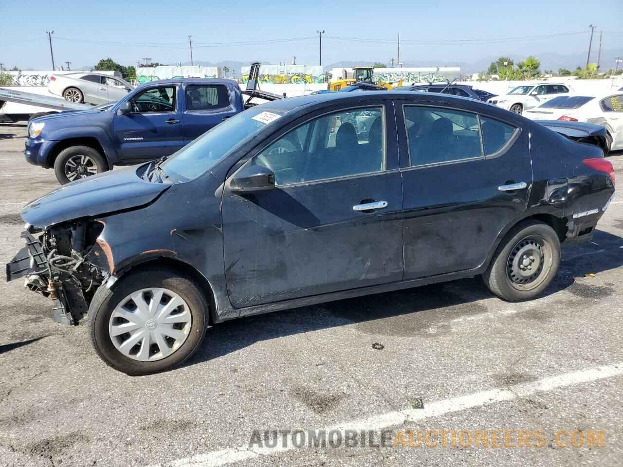 3N1CN7AP7JL855854 NISSAN VERSA 2018