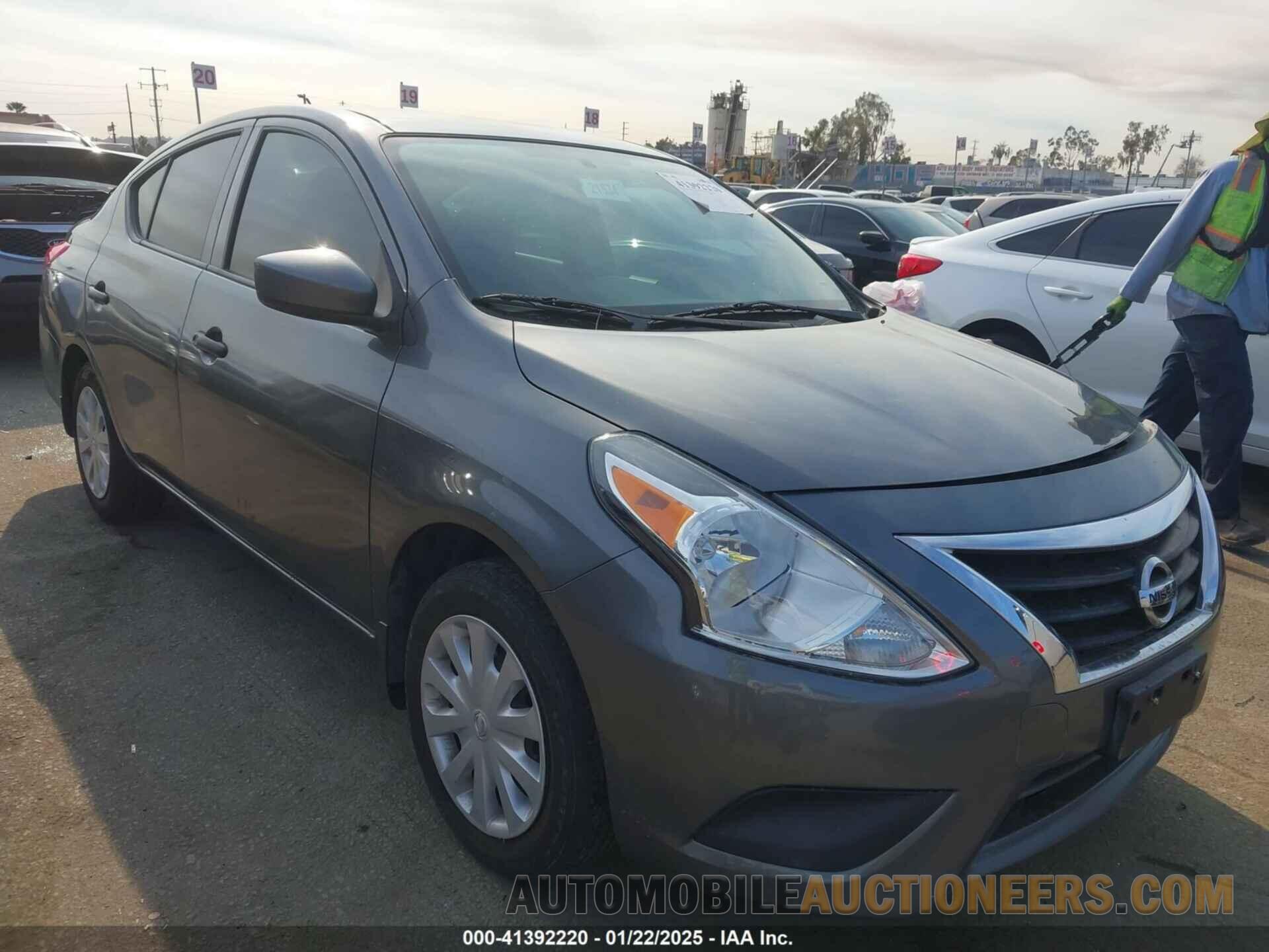 3N1CN7AP7JL861797 NISSAN VERSA 2018