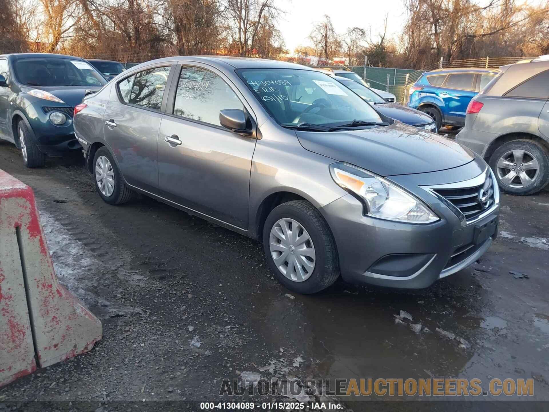 3N1CN7AP7JL870158 NISSAN VERSA 2018