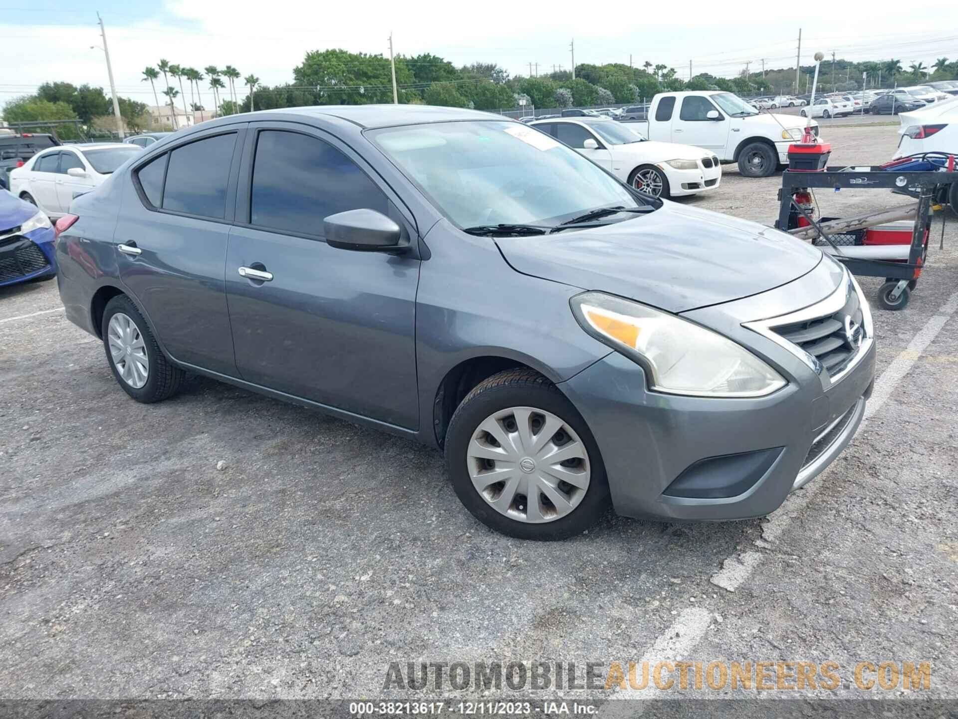 3N1CN7AP7JL877742 NISSAN VERSA 2018