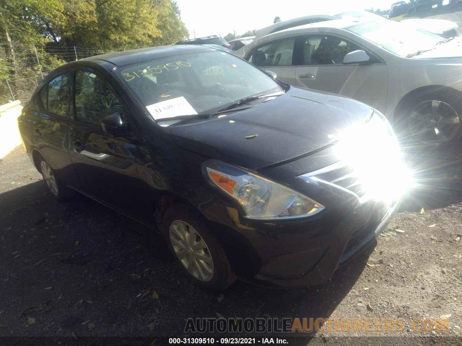 3N1CN7AP7JL884366 NISSAN VERSA 2018