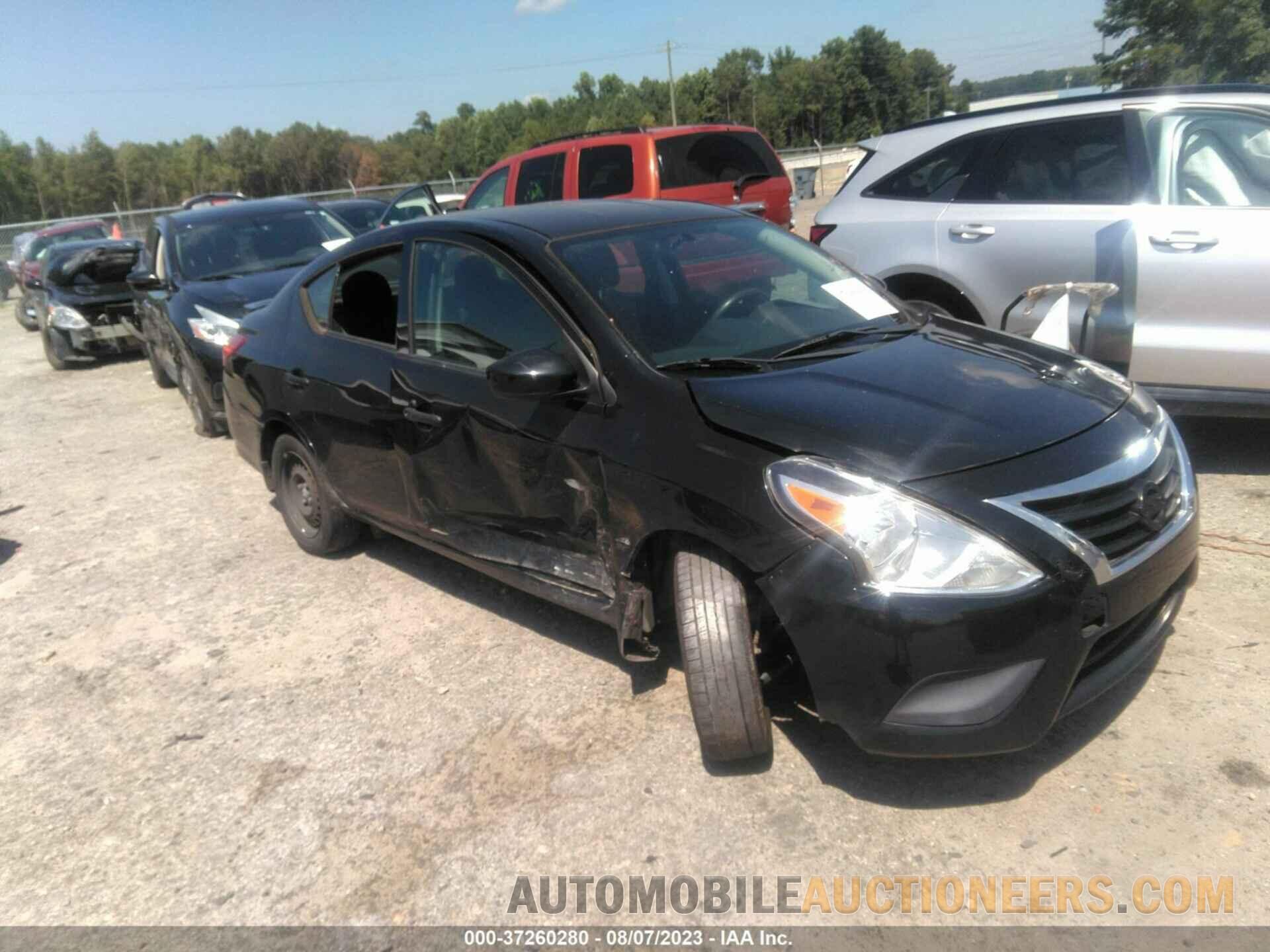 3N1CN7AP7KL802704 NISSAN VERSA SEDAN 2019