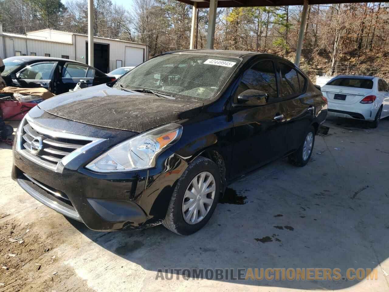 3N1CN7AP7KL807420 NISSAN VERSA 2019